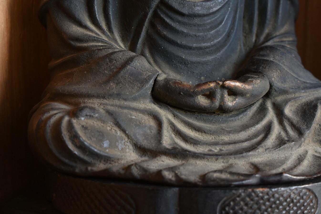 Antike japanische Holz-Buddha-Statue/Edo-Zeit/Sitzende Tathagata-Statue aus Holz (Zypressenholz) im Angebot