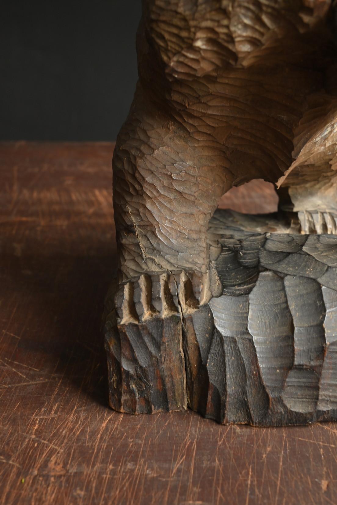 Antica scultura giapponese in legno di un orso / Hokkaido / 20° secolo / Epoca Showa in vendita 10