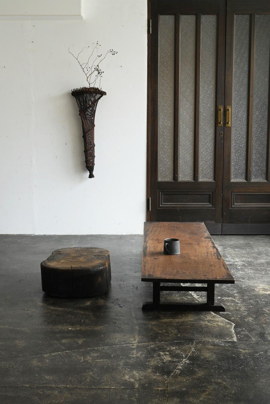 Woodwork Antique Japanese wooden coffee table / 1868-1920 / sofa table / display stand For Sale