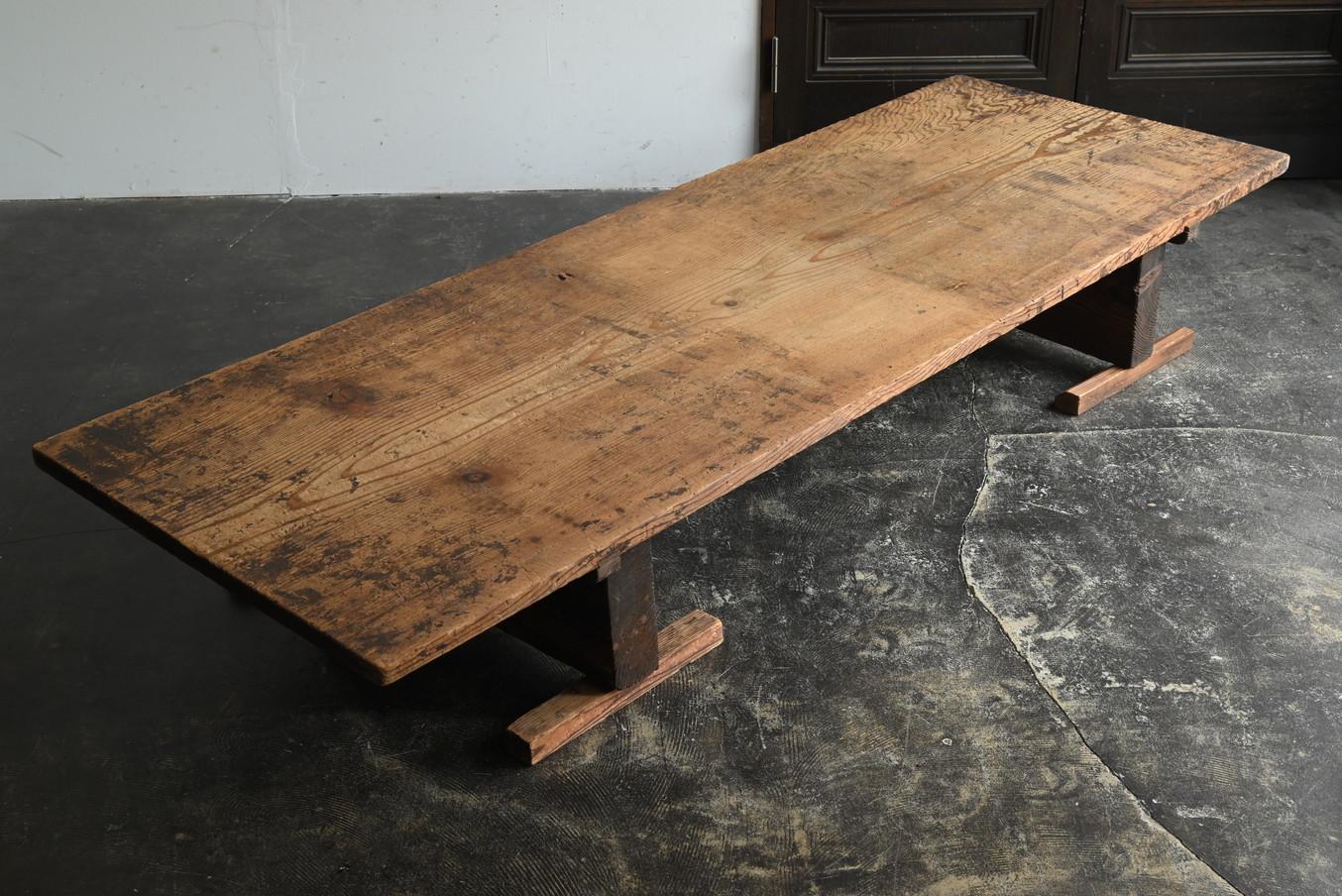 Ancienne table basse japonaise en bois /Début 20ème siècle / Table de canapé Wabi-sabi en vente 3