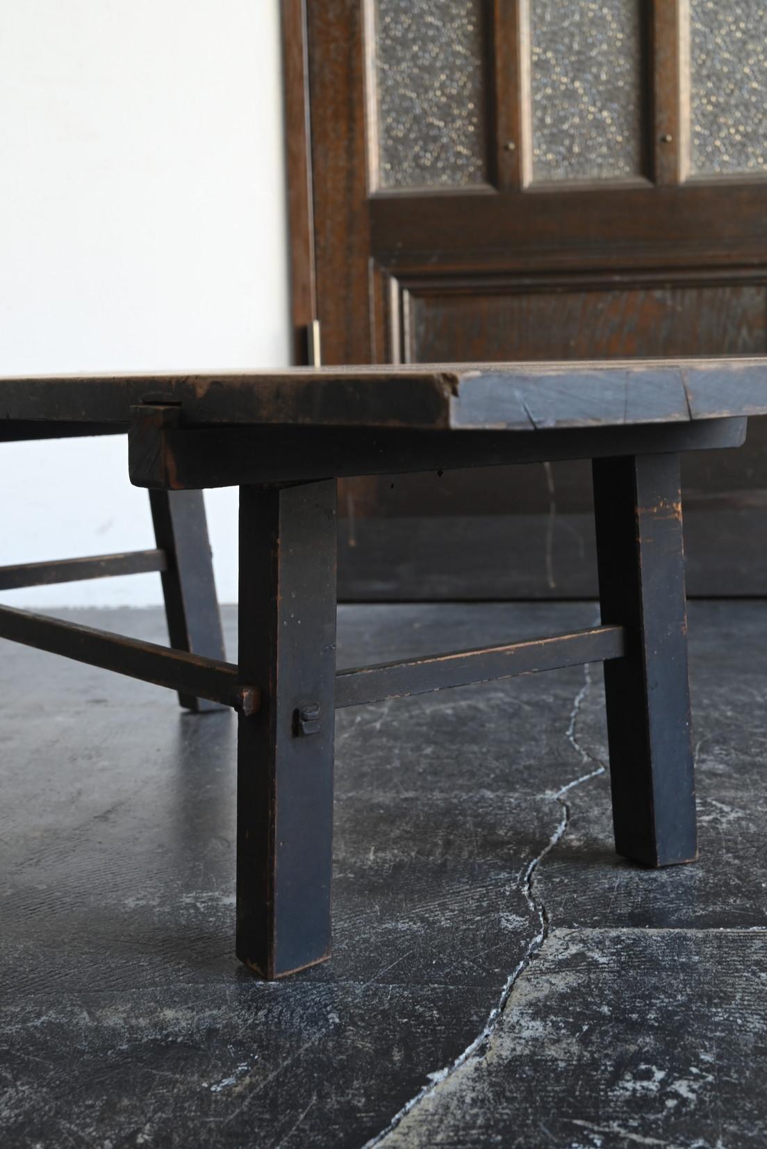 Table basse japonaise ancienne en bois avec un motif de lavage à l'encre de bon goût/Meiji en vente 9