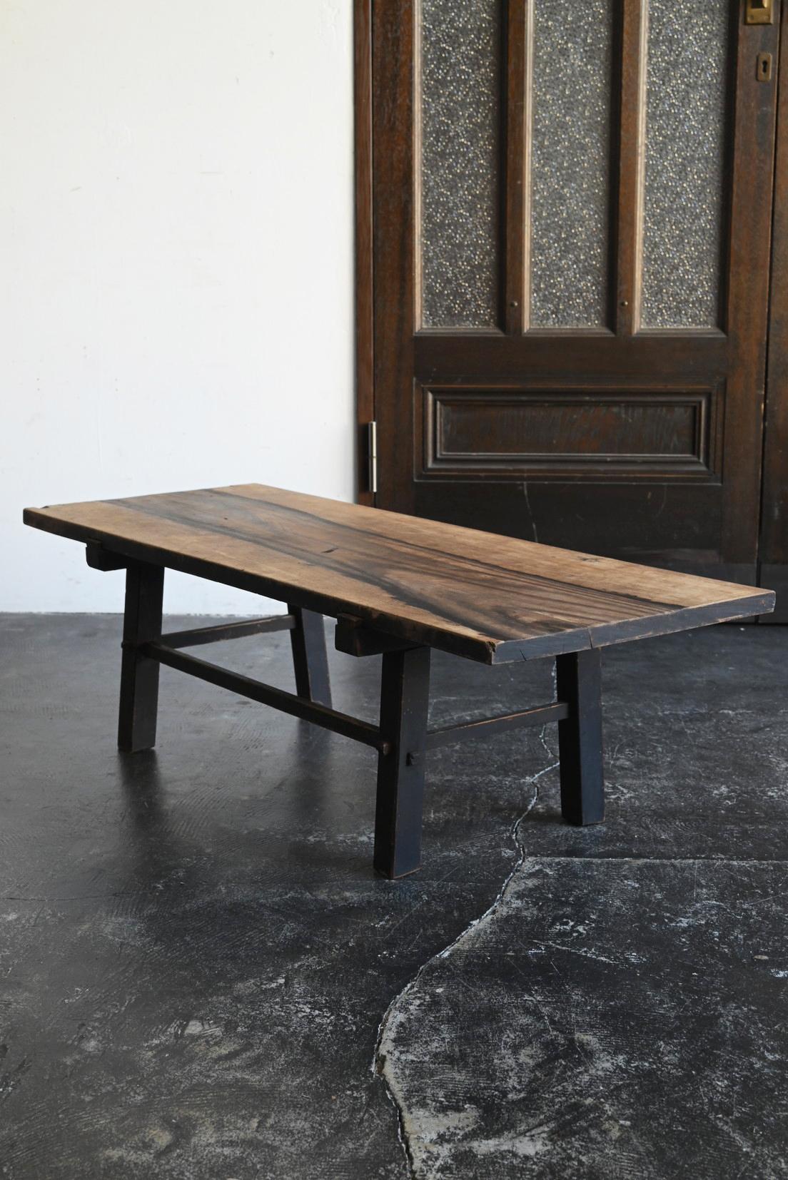 Table basse japonaise ancienne en bois avec un motif de lavage à l'encre de bon goût/Meiji en vente 10