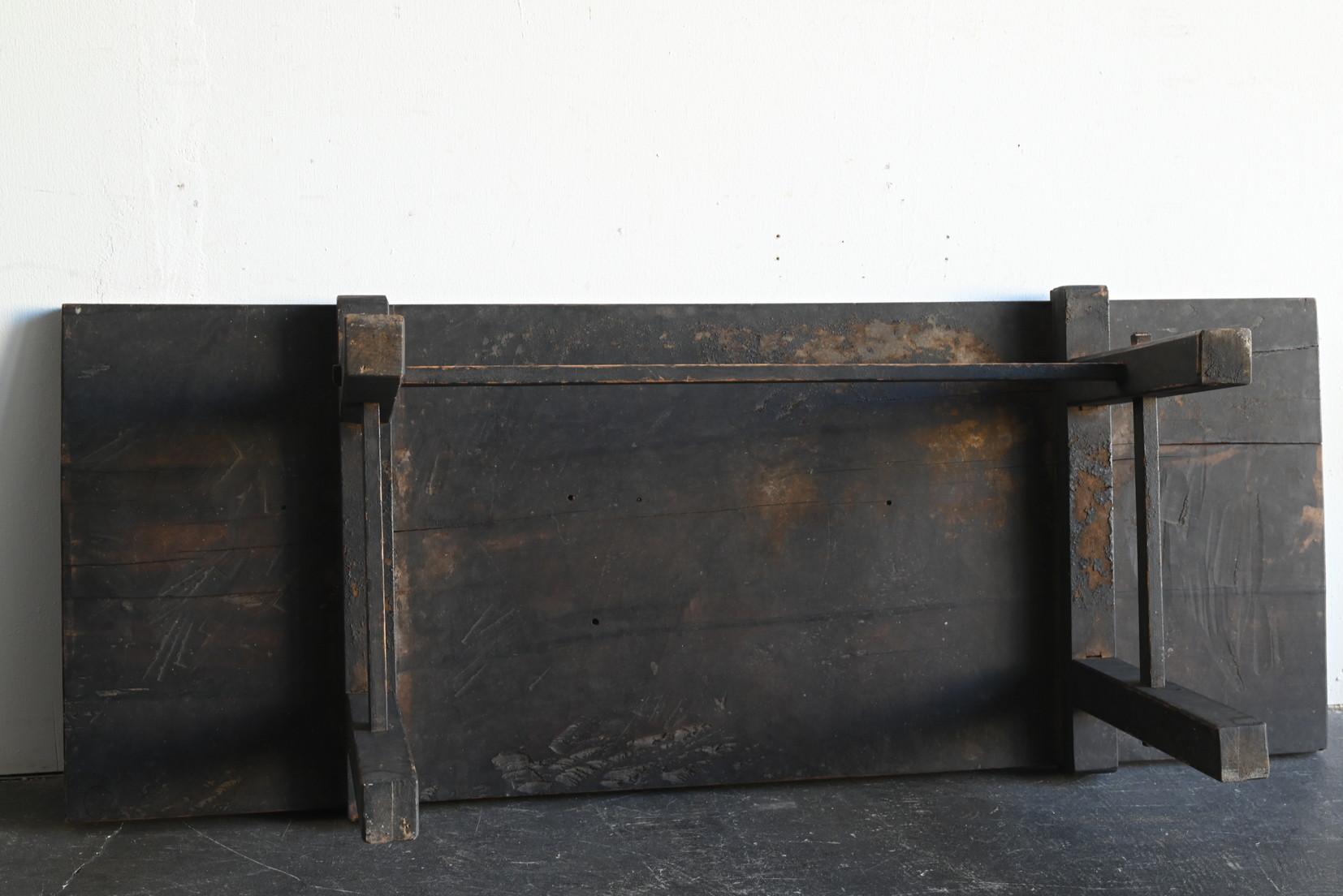 Table basse japonaise ancienne en bois avec un motif de lavage à l'encre de bon goût/Meiji en vente 11