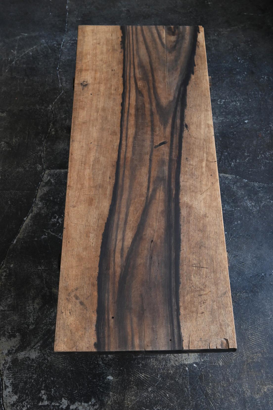 Table basse japonaise ancienne en bois avec un motif de lavage à l'encre de bon goût/Meiji Bon état - En vente à Sammu-shi, Chiba