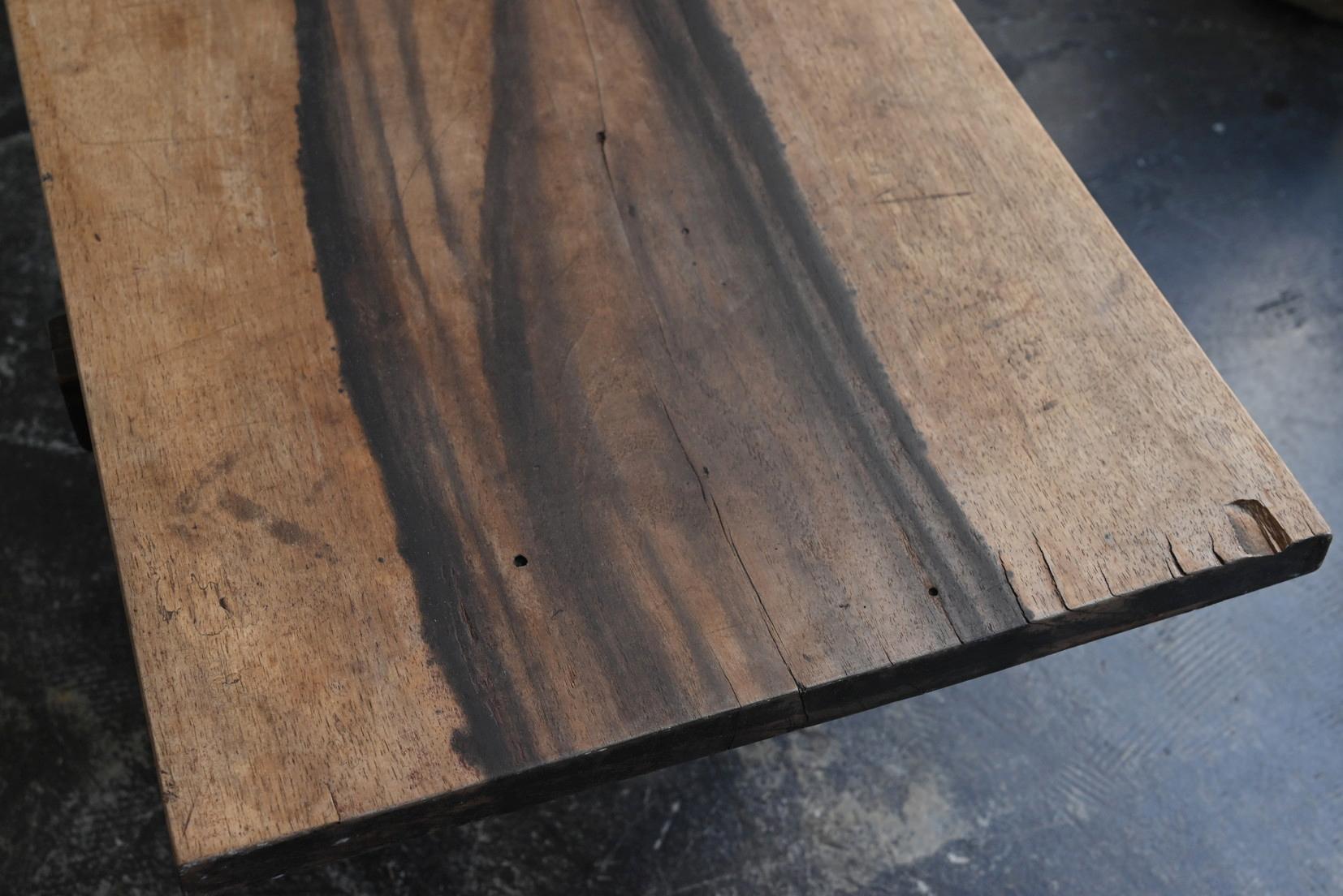 Table basse japonaise ancienne en bois avec un motif de lavage à l'encre de bon goût/Meiji en vente 1