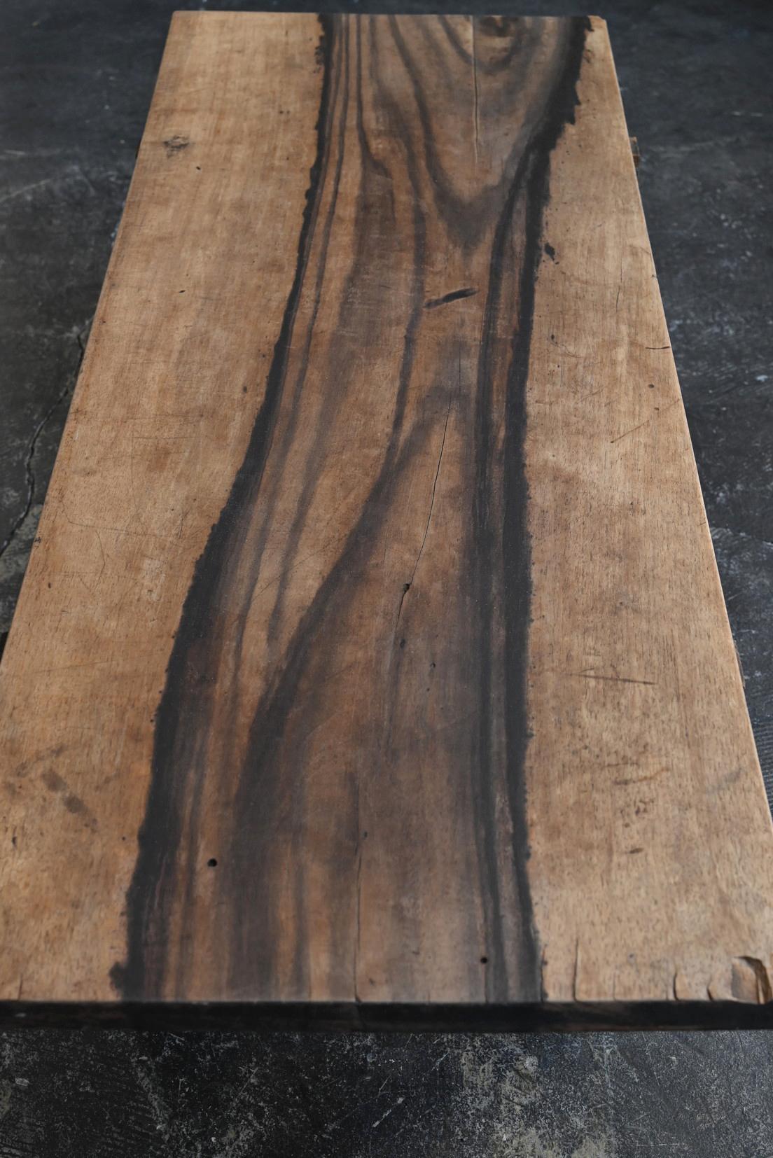 Table basse japonaise ancienne en bois avec un motif de lavage à l'encre de bon goût/Meiji en vente 2