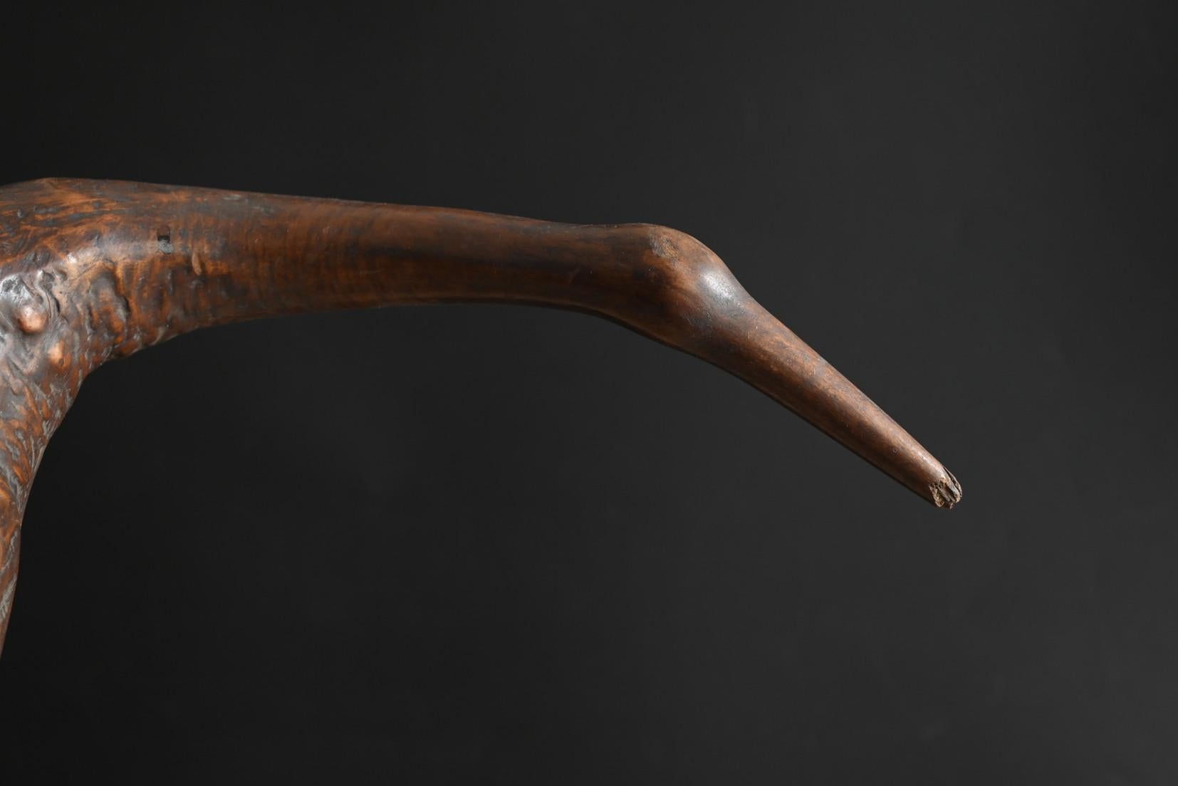 XX secolo Antica statuetta di gru giapponese in legno / 20° secolo / scultura in Wood in vendita