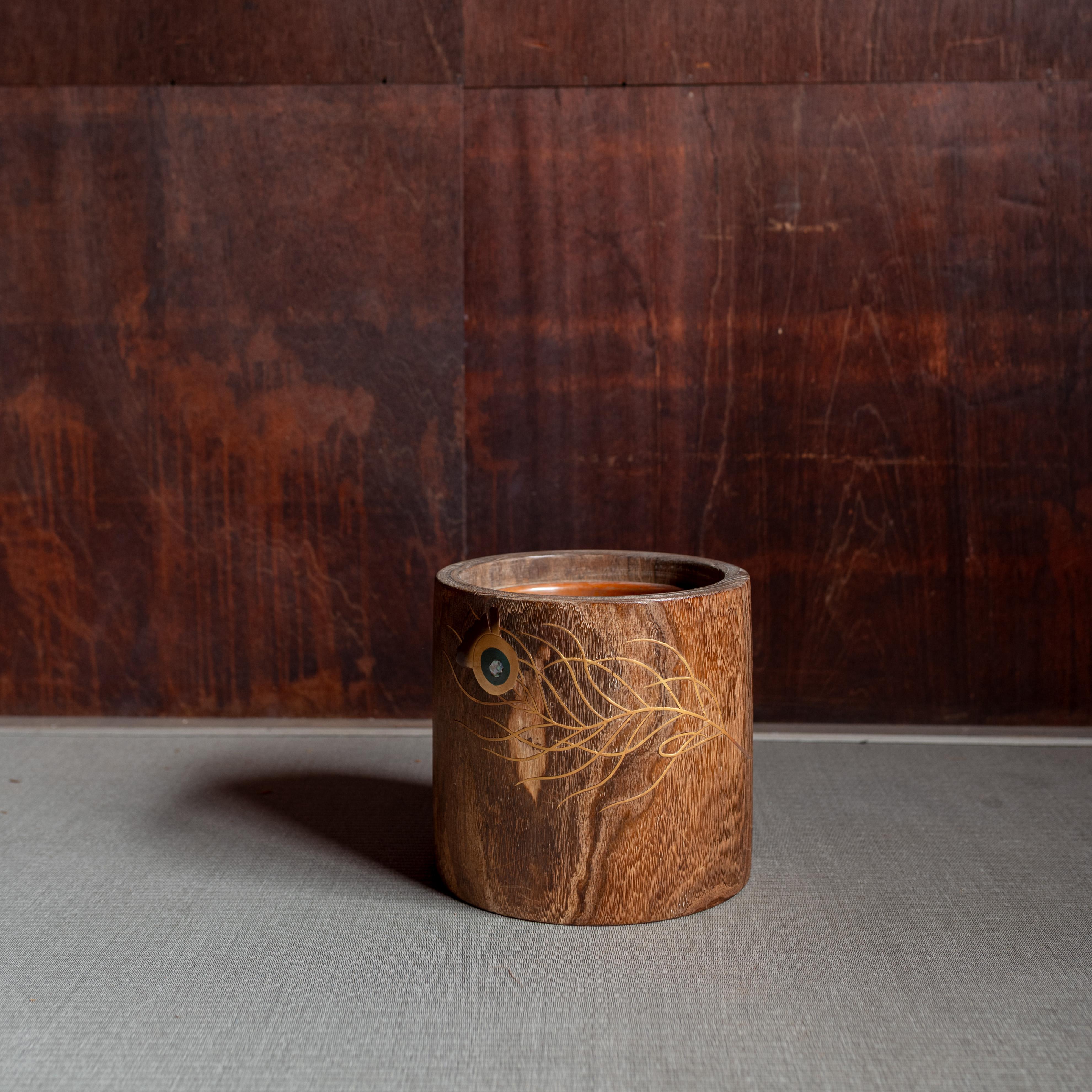 Intarsio Antico Hibachi giapponese in legno, Giappone, Wabi Sabi, XX secolo in vendita