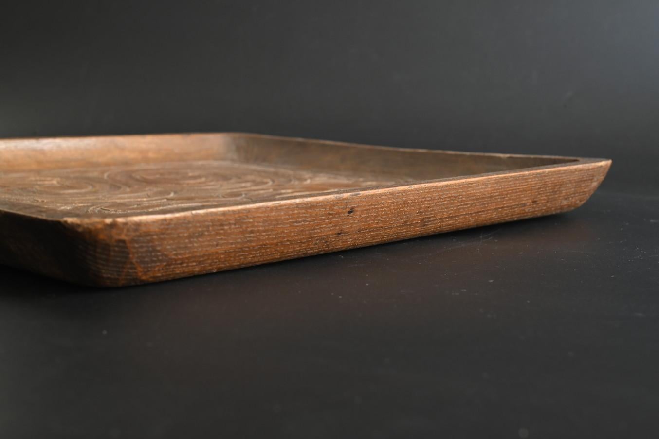 Ancien plateau japonais en bois de Hokkaido Ainu / début du 20e siècle/MINGEI en vente 9