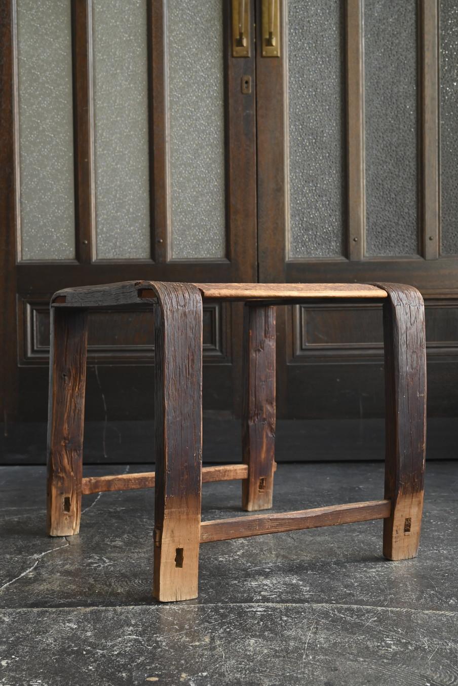 Antica sedia giapponese in legno a traliccio / 1868-1920 / Sgabello semplice e rustico in vendita 8