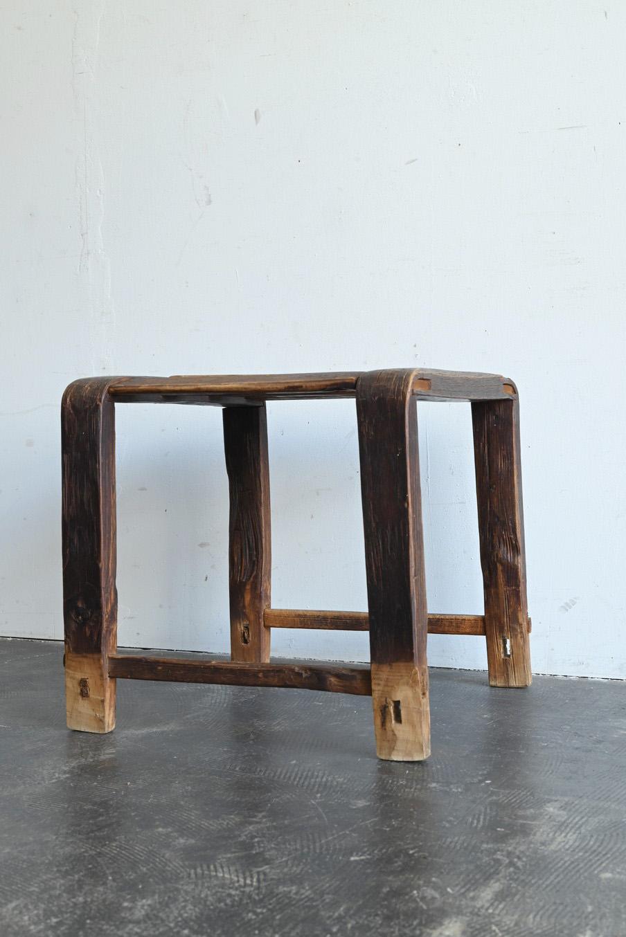 Antica sedia giapponese in legno a traliccio / 1868-1920 / Sgabello semplice e rustico in vendita 10