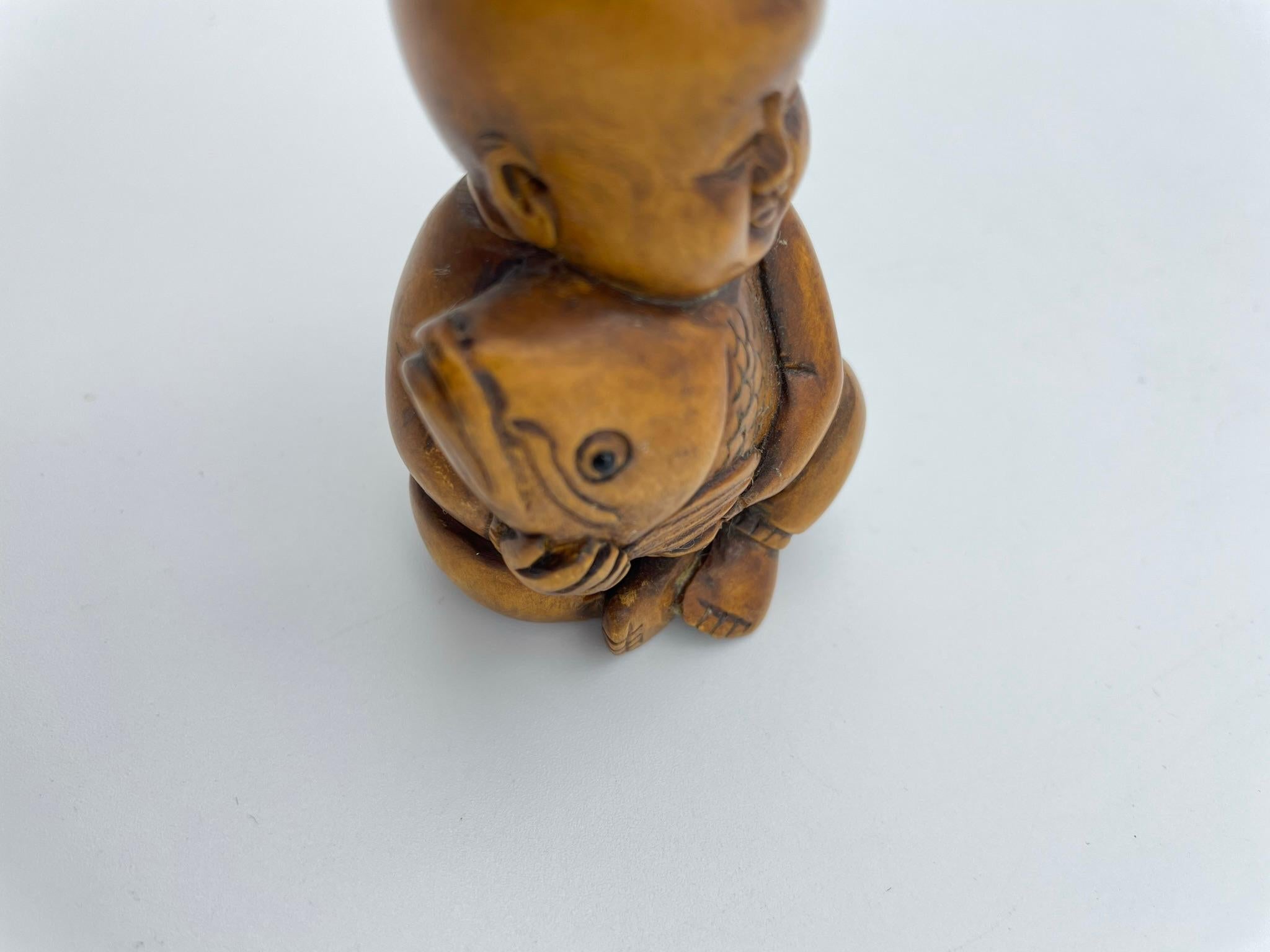 Antique Japanese Wooden Netsuke 'Boy with Fish' 1930s 5