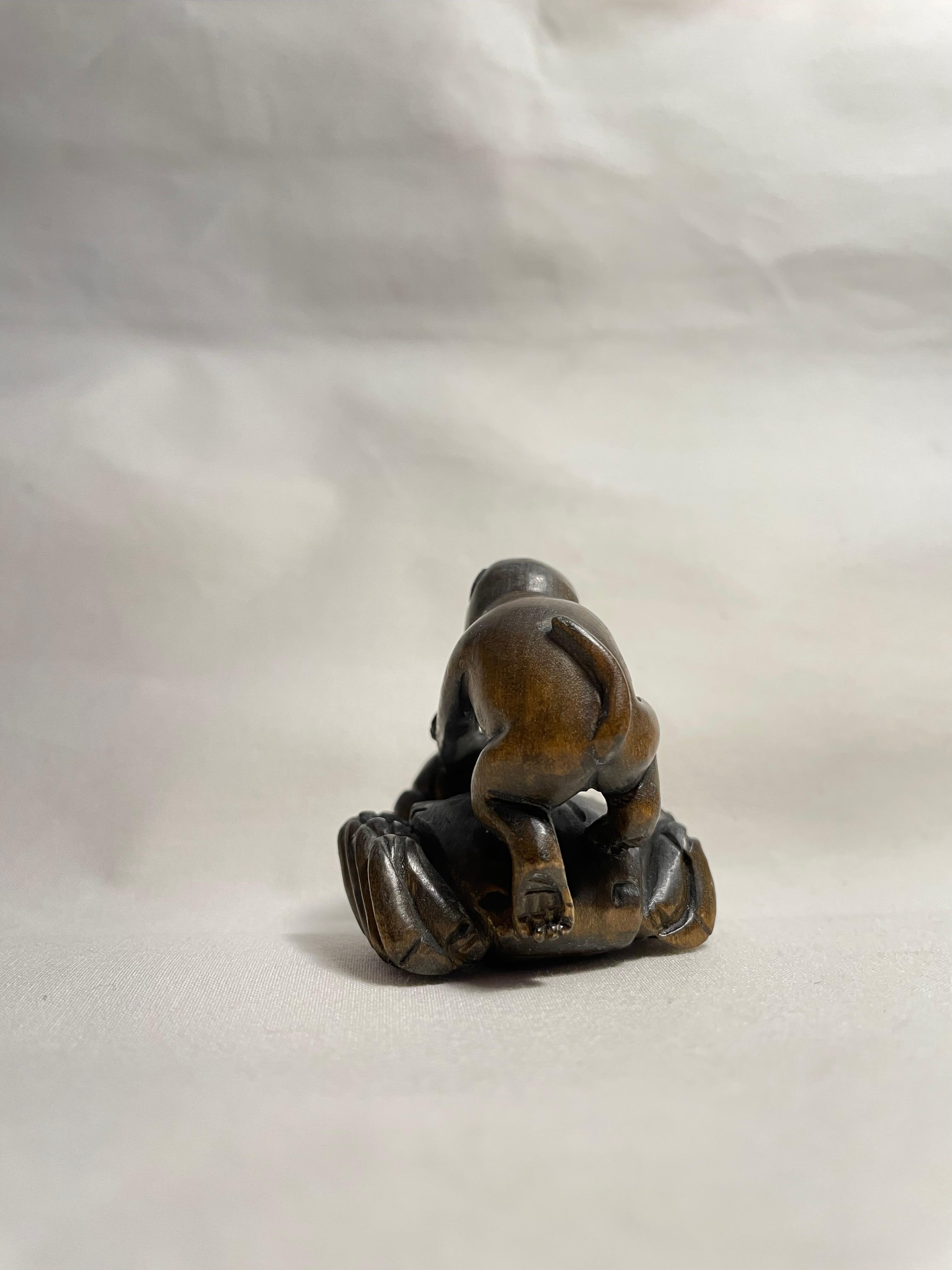 Hand-Carved Antique Japanese Wooden Netsuke 'Crab and Monkey' 1920s For Sale