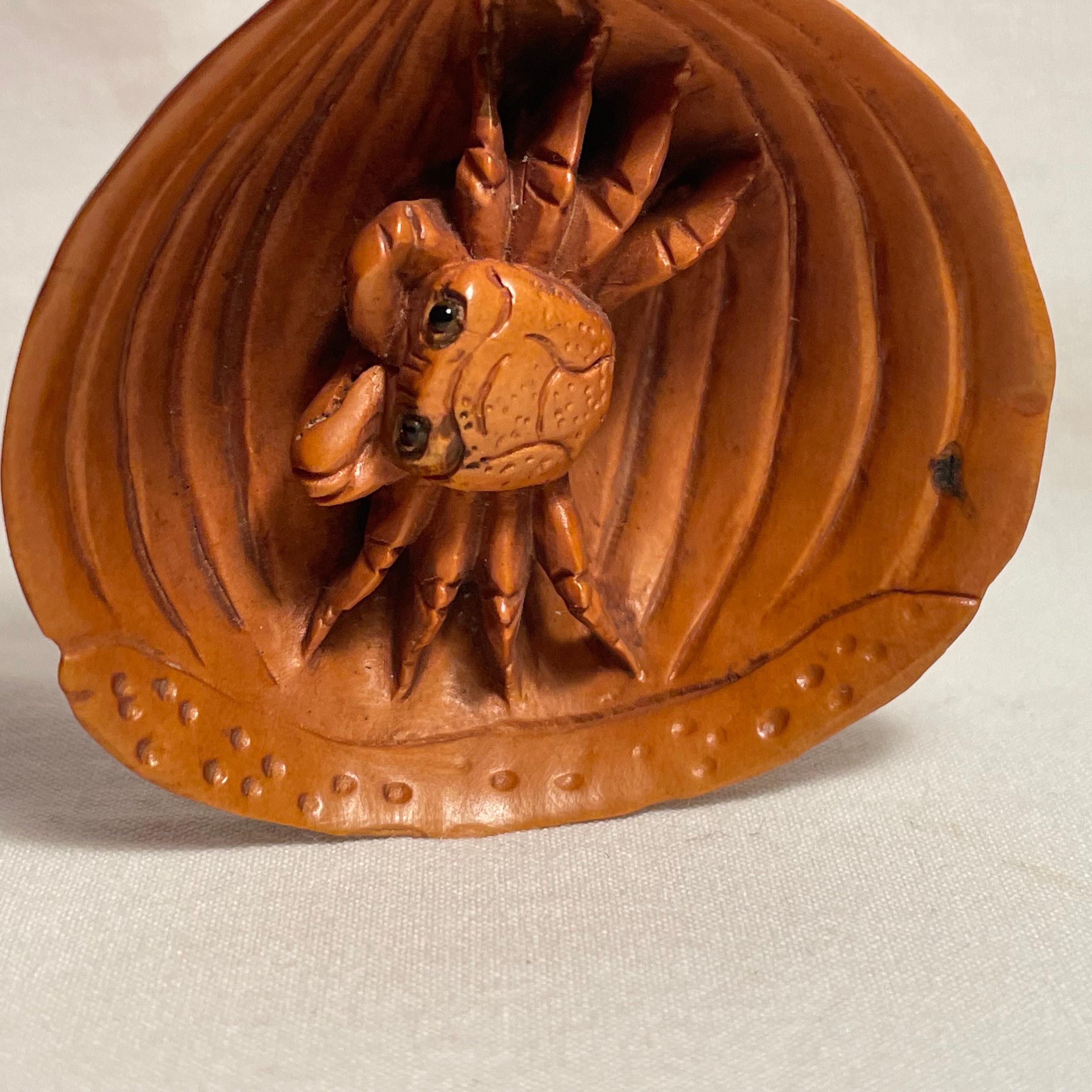 Antique Japanese Wooden Netsuke 'Crab in the Chestnut' 1950s Showa 'Yuuichi' 4
