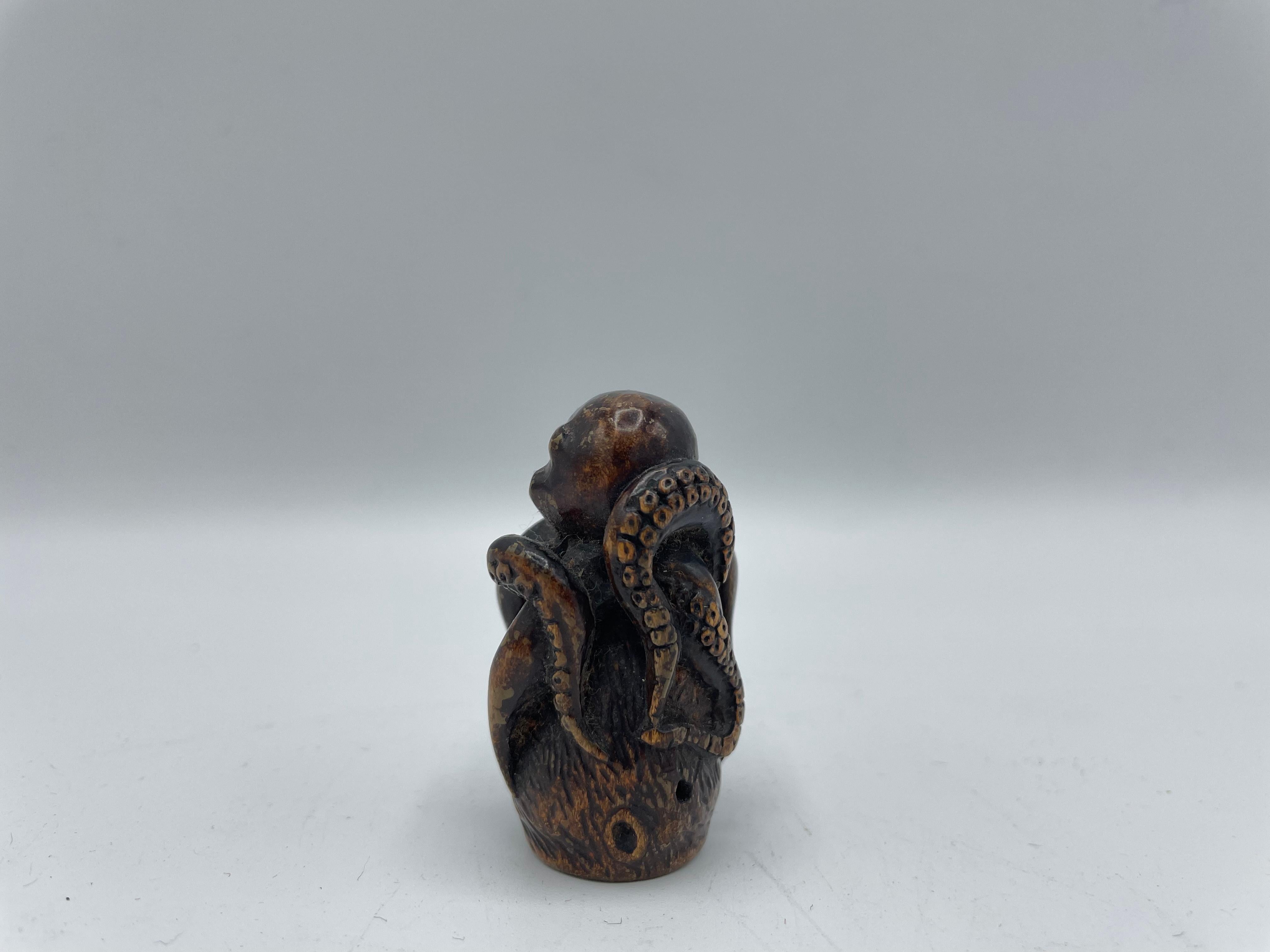 Antique Japanese Wooden Netsuke 'Octopus' Edo Era 1800s In Good Condition In Paris, FR