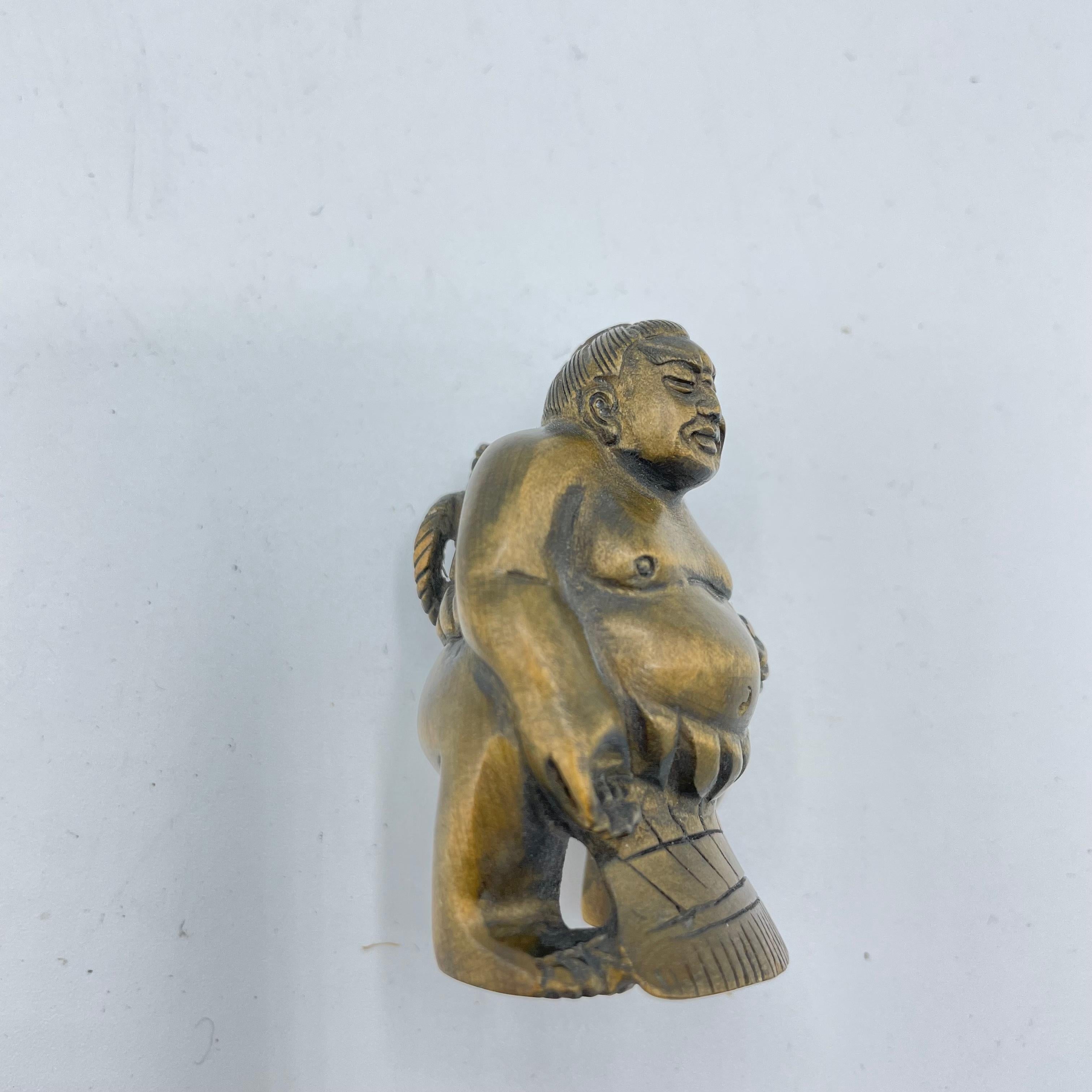 Hand-Carved Antique Japanese Wooden Netsuke 'Sumo wrestler' Edo Era, 1800s