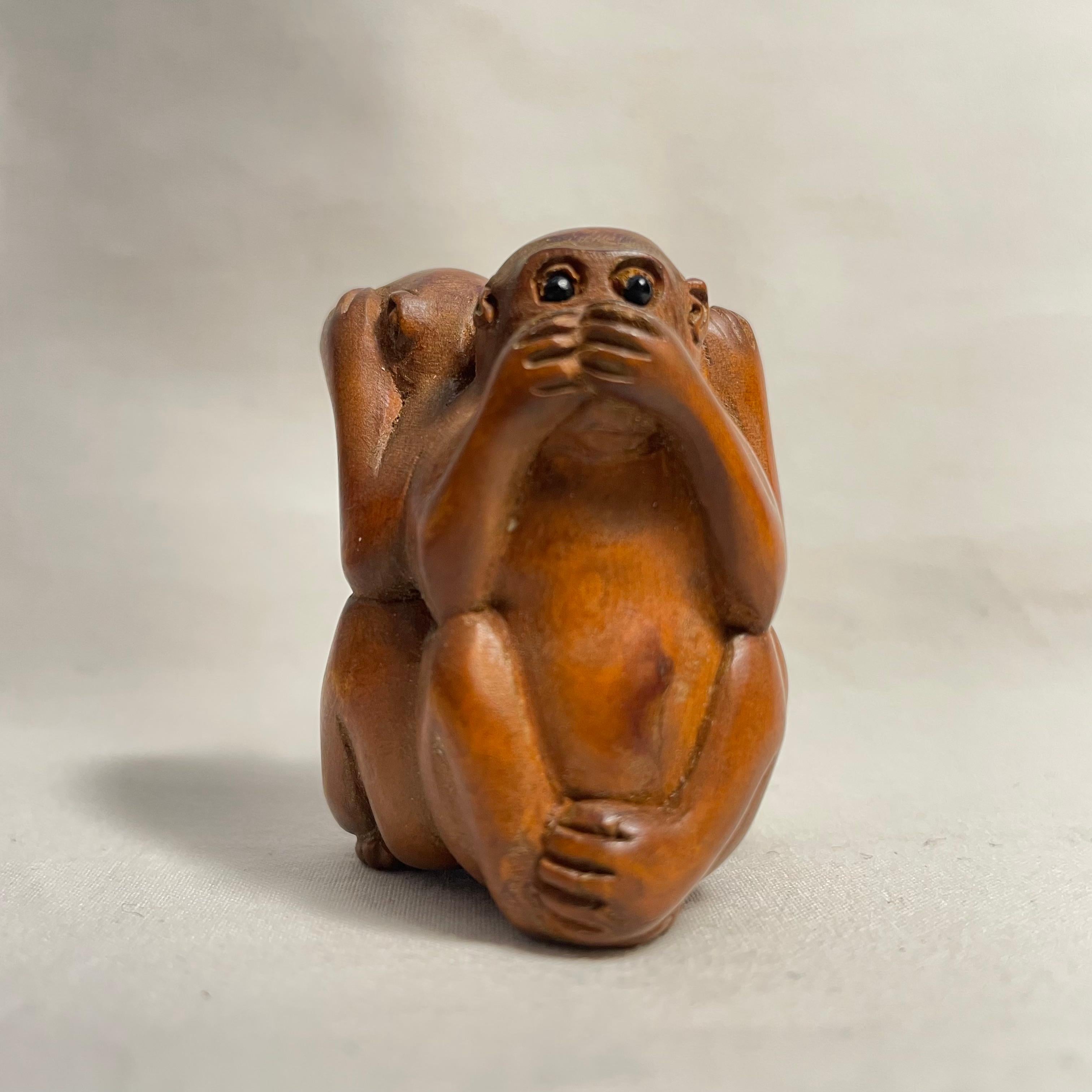 Antique Japanese Wooden Netsuke 'Three monkeys' 1920s Taisho 2
