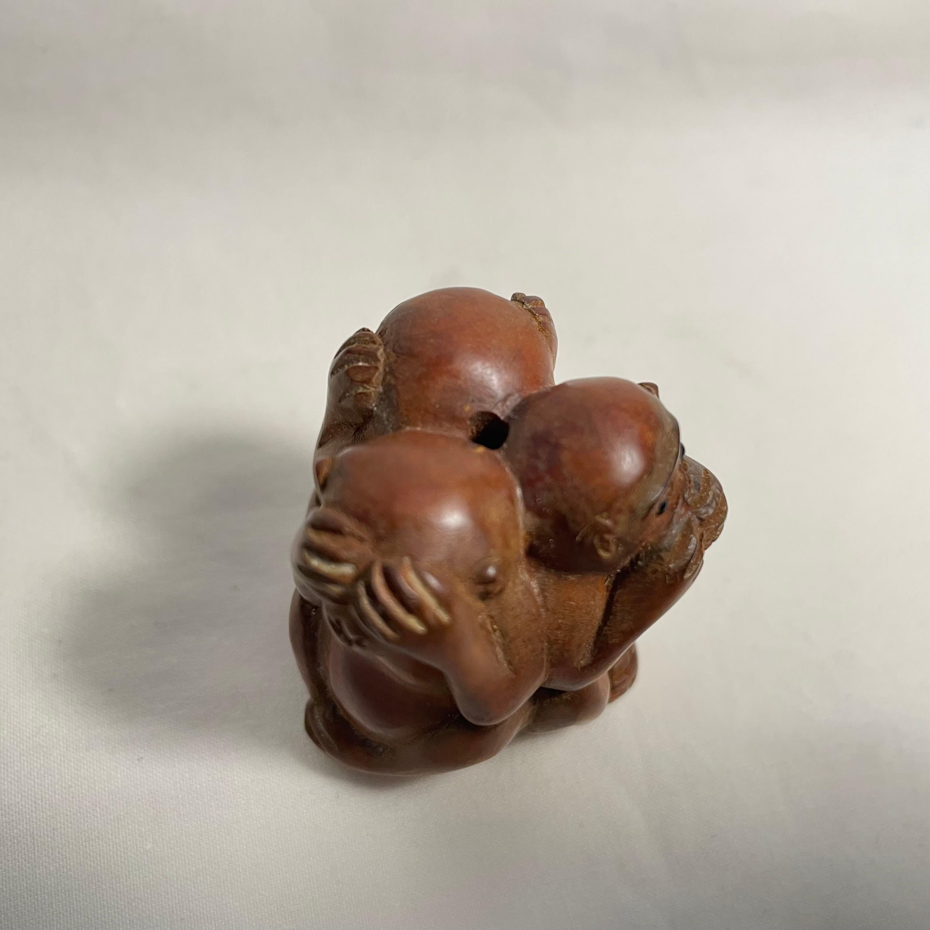 Antique Japanese Wooden Netsuke 'Three monkeys' 1920s Taisho 4