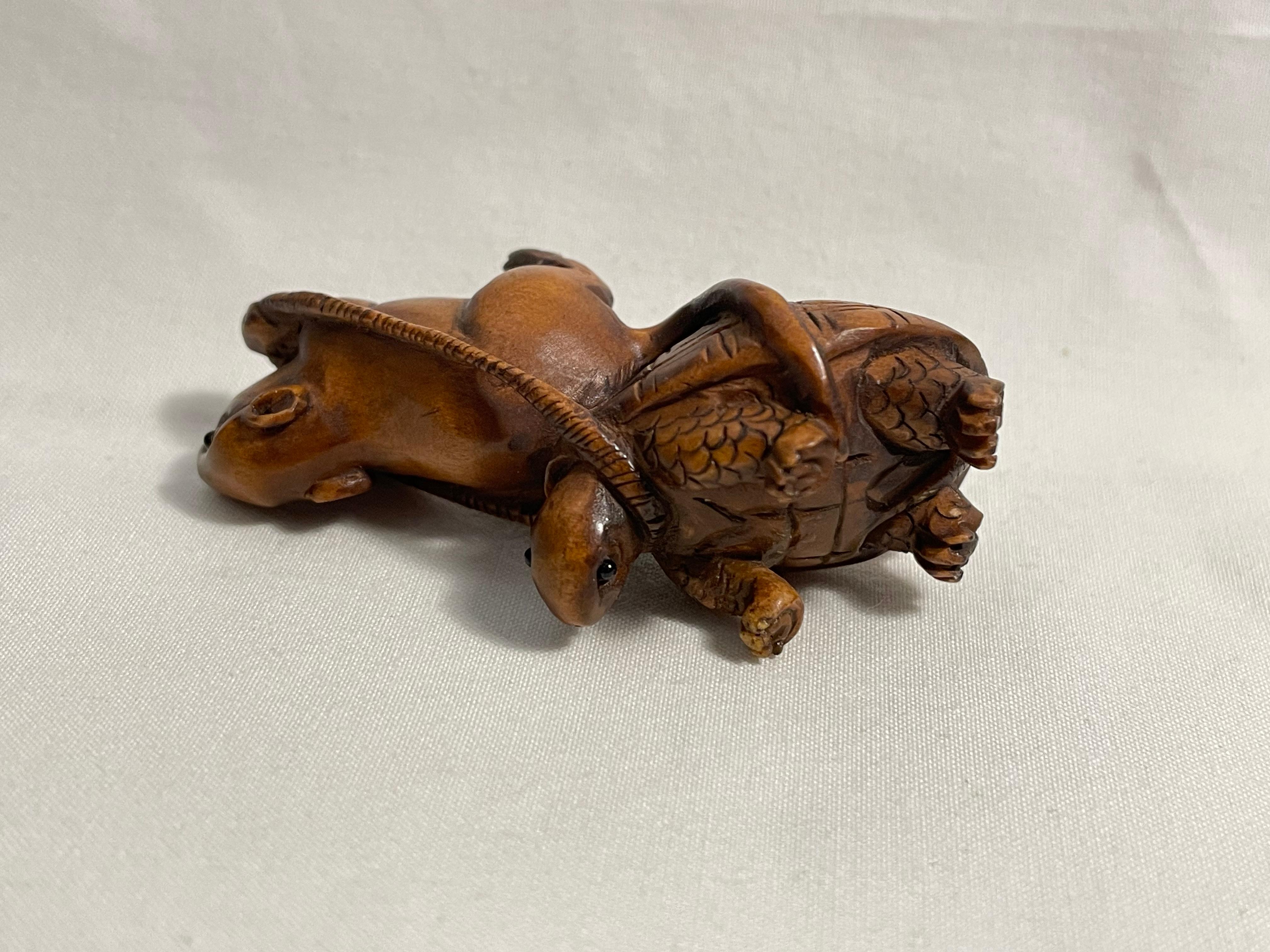 Antique Japanese Wooden Netsuke 'Turtle and Mouse' 1920s 4
