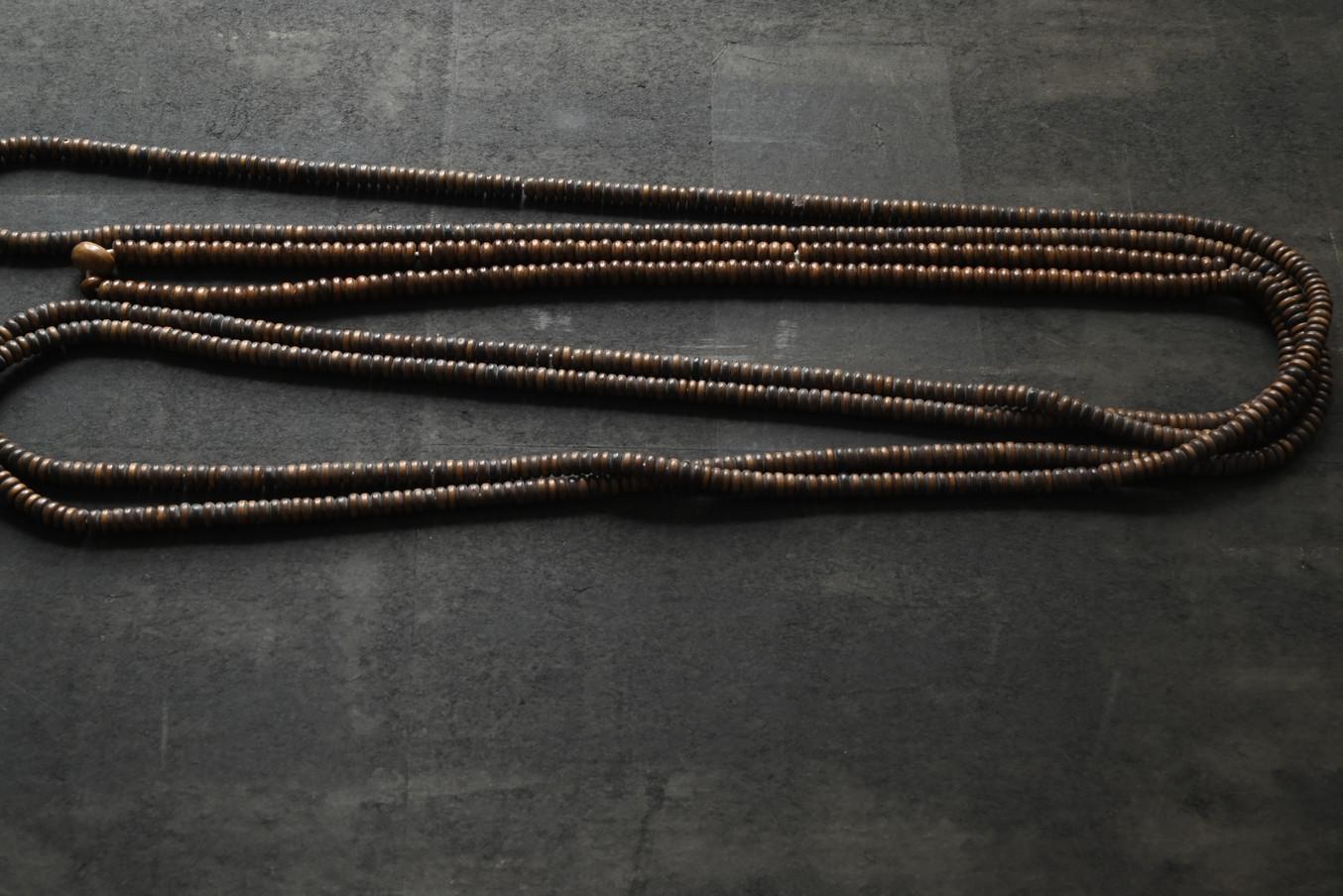 Antike japanische Gebetsperlen aus Holz / Wandbehang / 1800er Jahre im Angebot 7