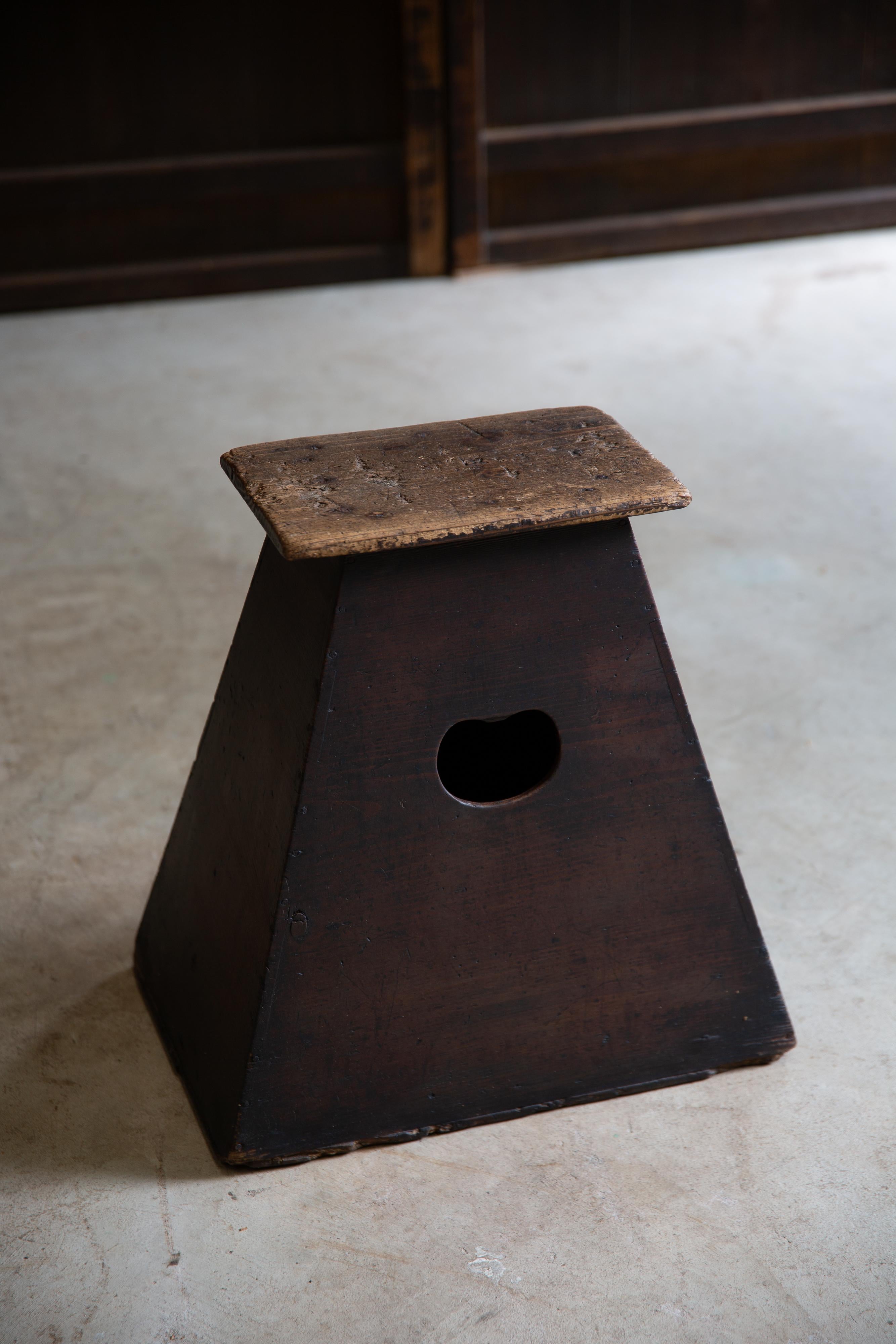 Antiker japanischer Trittschemel aus Holz, Fumidai wabi sabi organic mingei im Angebot 5