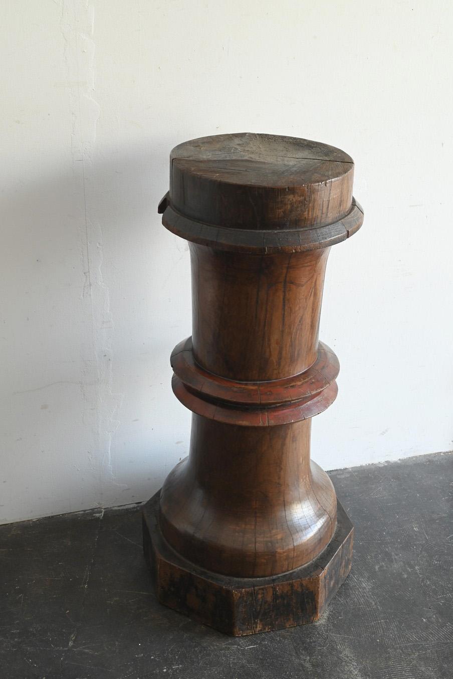 Wood Antique Japanese wooden temple pillar object / 19th century / large decoration For Sale