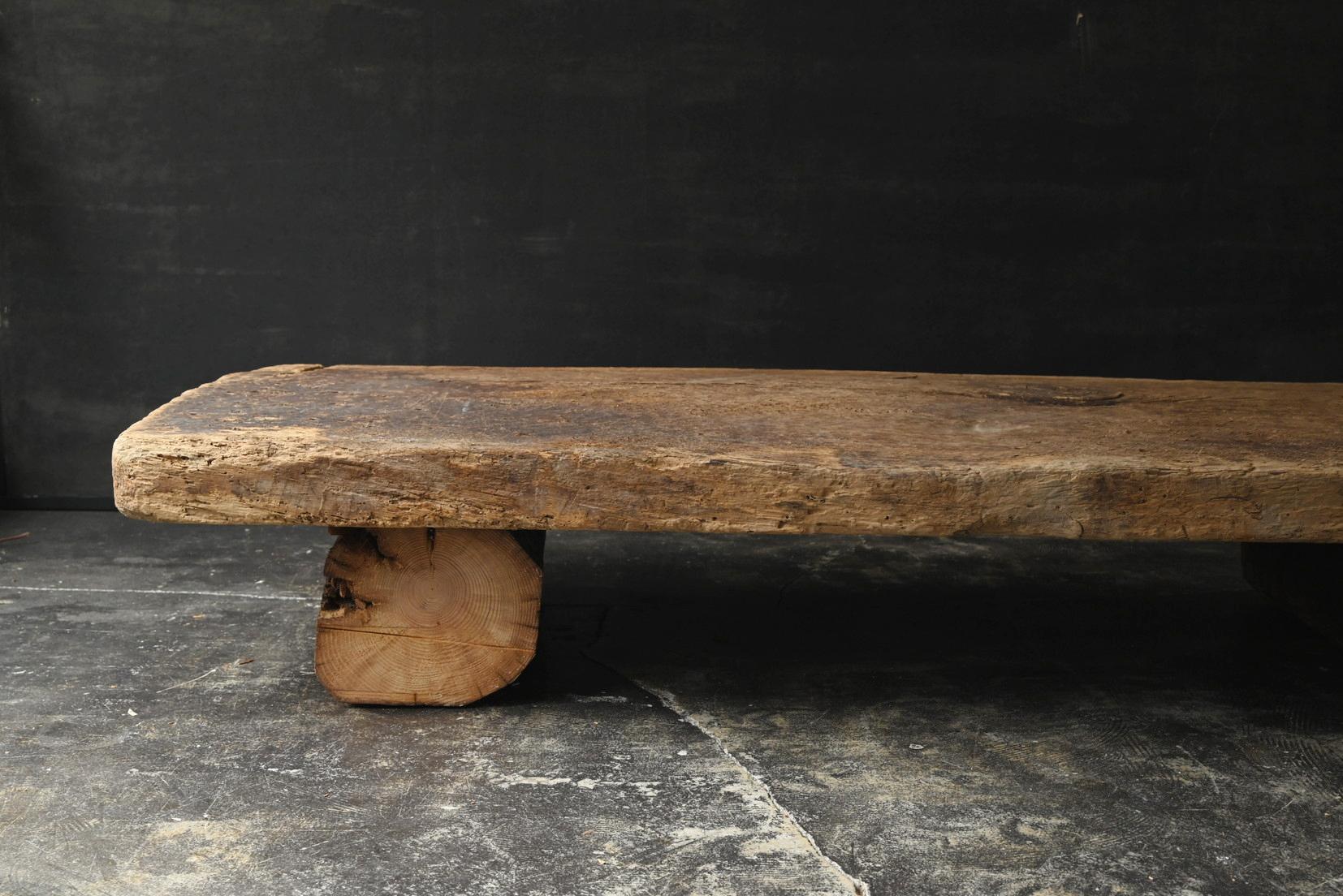 Ancienne table basse japonaise wabi-sabi en bois / 1868-1920 / table de canapé en vente 4