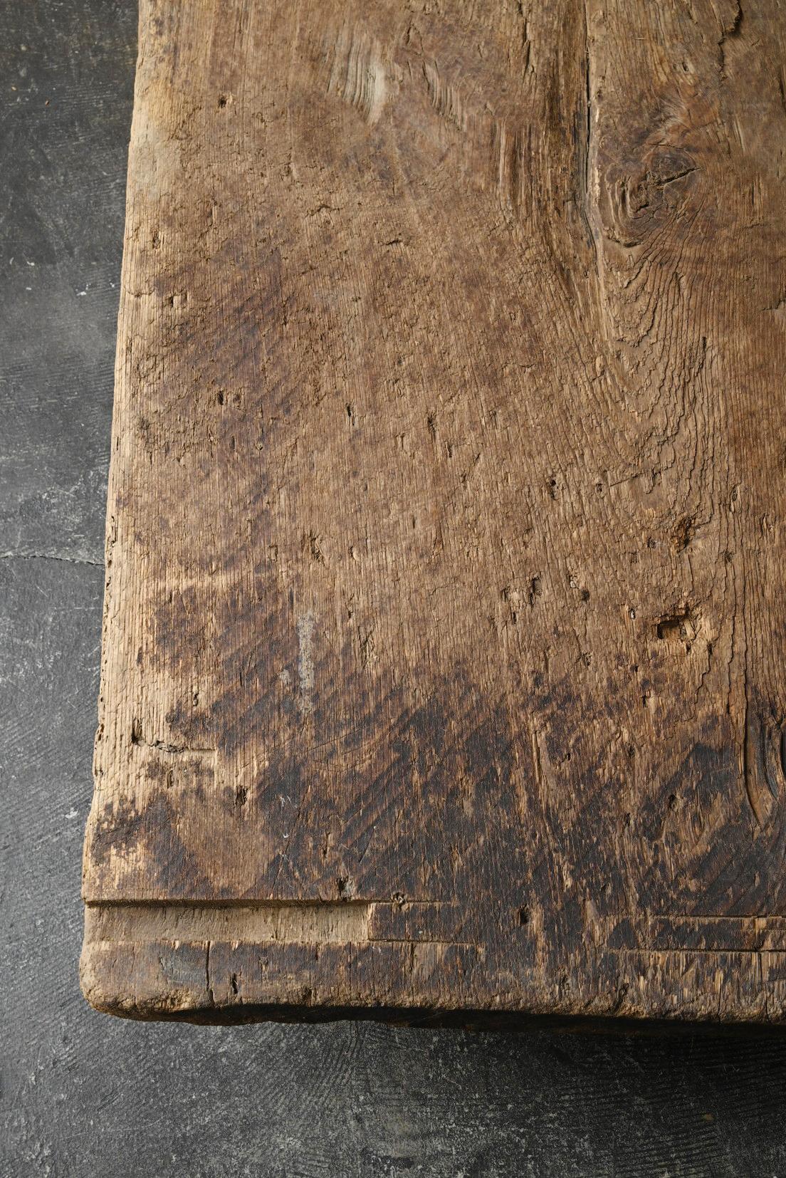 XIXe siècle Ancienne table basse japonaise wabi-sabi en bois / 1868-1920 / table de canapé en vente