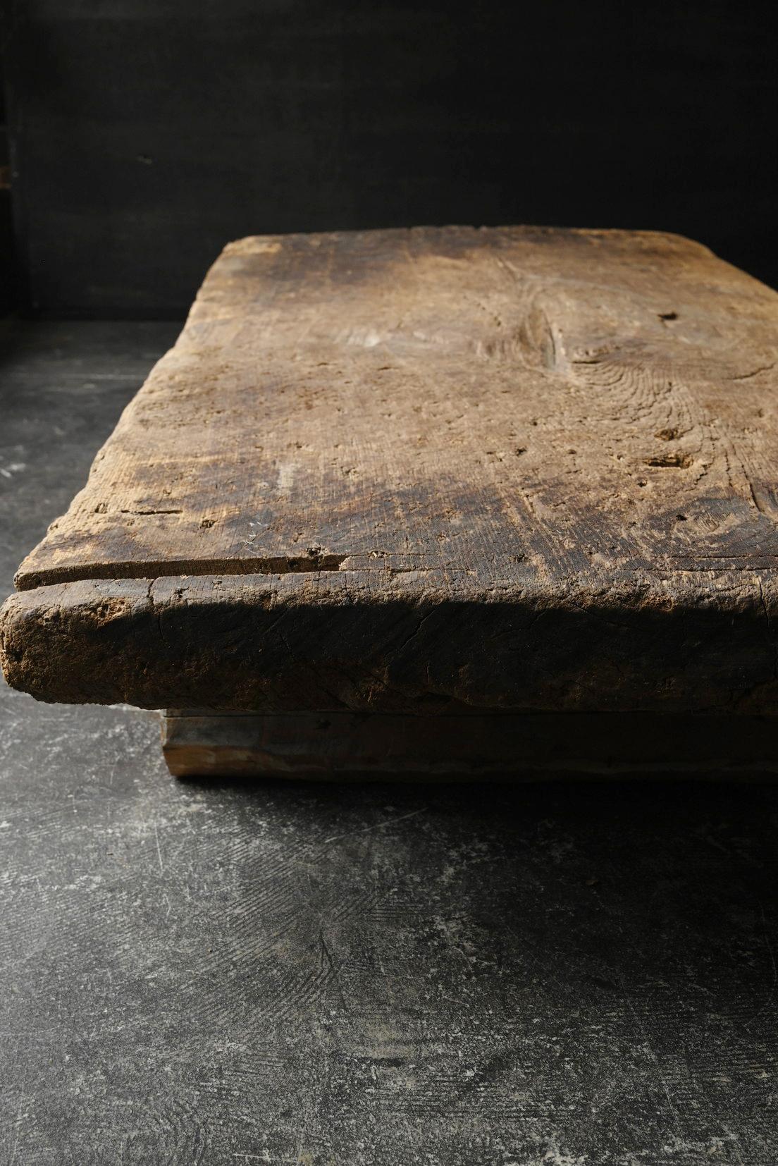 Ancienne table basse japonaise wabi-sabi en bois / 1868-1920 / table de canapé en vente 1