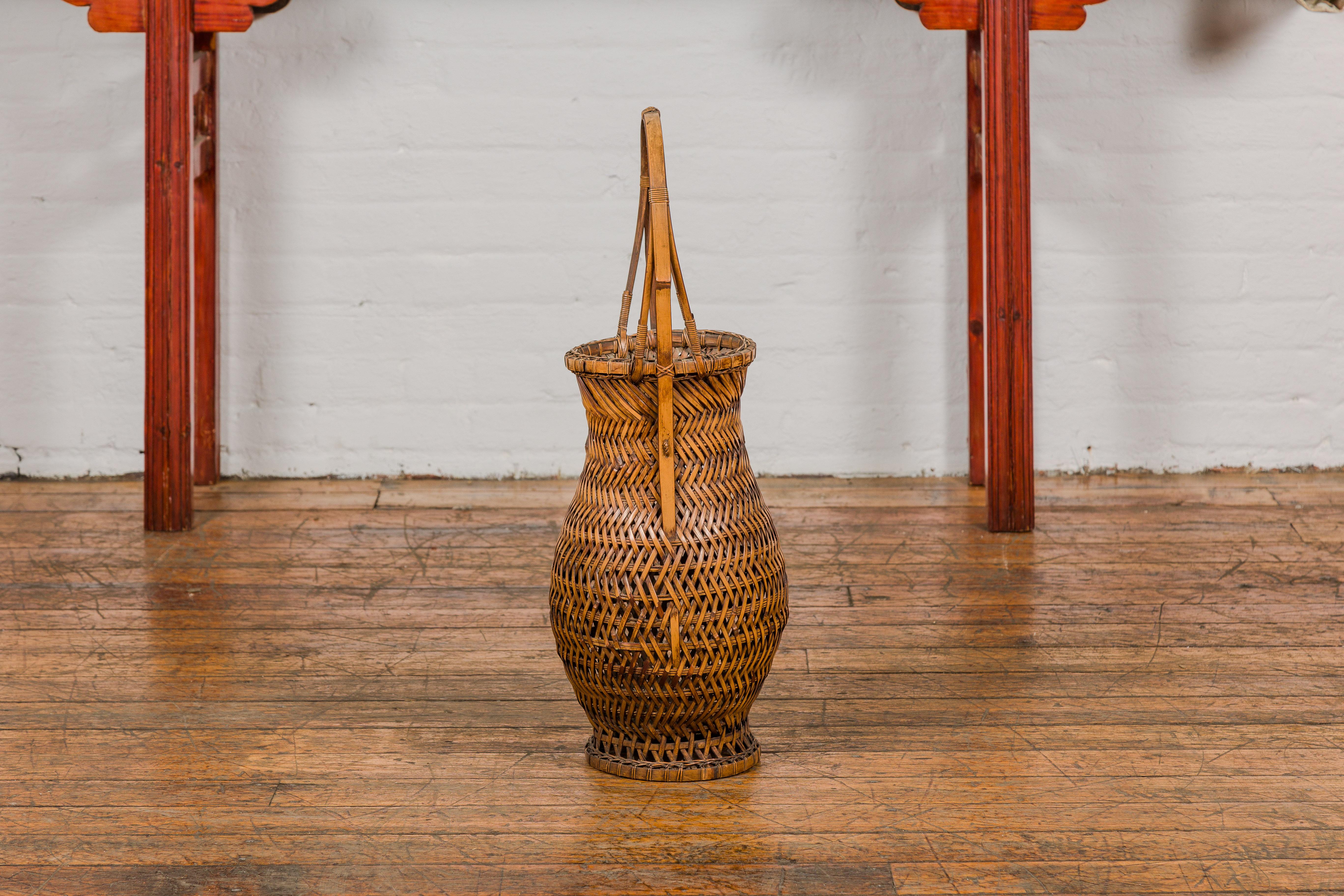 Antique Japanese Woven Bamboo Ikebana Basket with Large Handle, circa 1900 For Sale 8