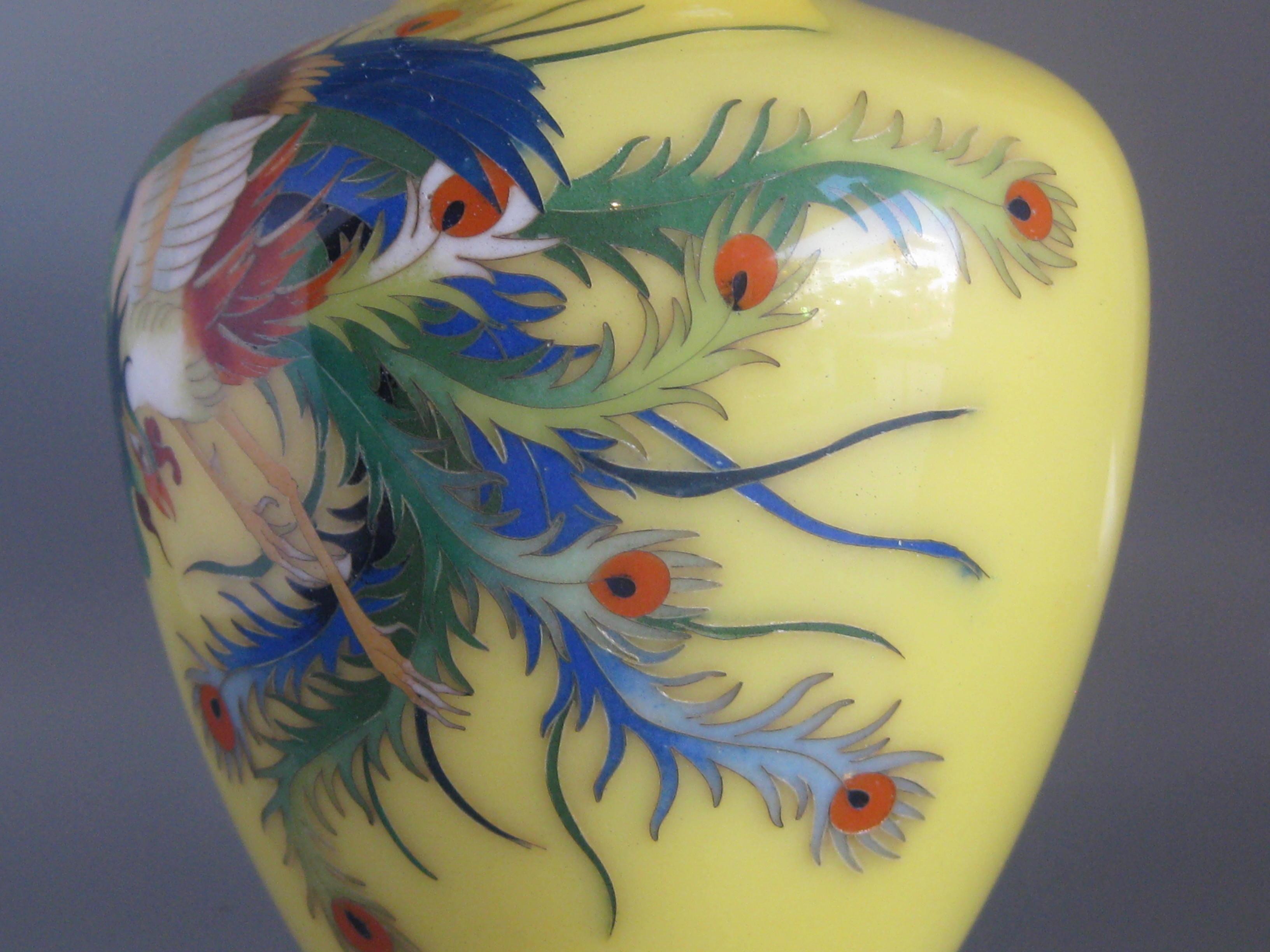 Antique Japanese Yellow Cloisonné Enamel Vase with Hoo-oo Bird Meiji Era 3
