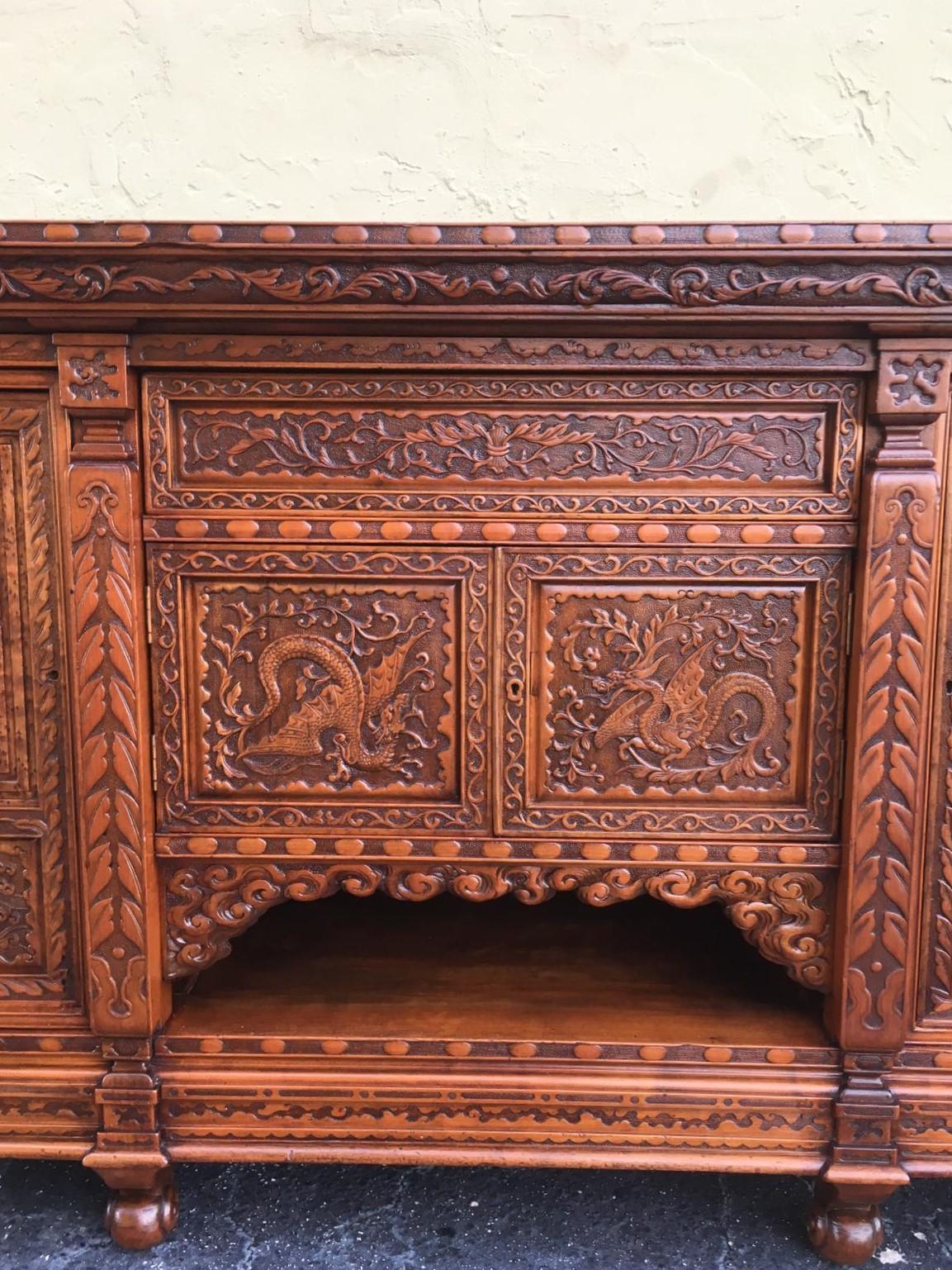 Antique Japanesse Hand Carved Elmwood Cabinet, Sideboard, Meiji, 20th Century For Sale 1