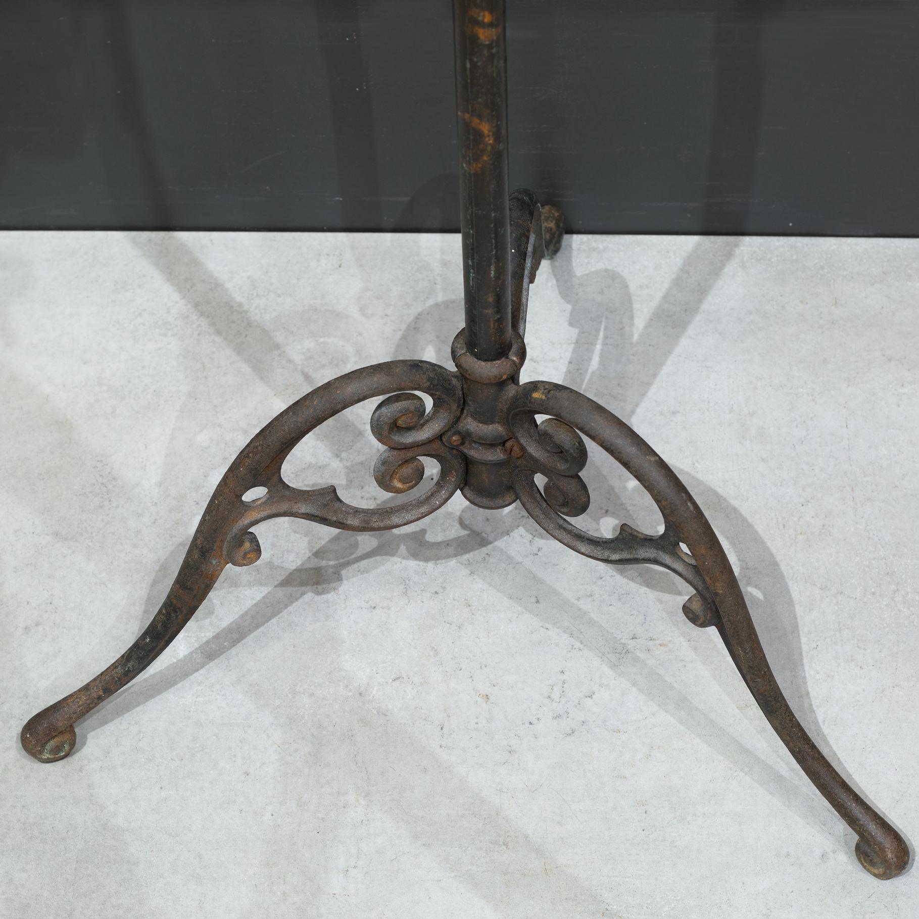 Américain A.I.C. C.C. Ancien porte-manteau en cuivre japanné c.1880 en vente
