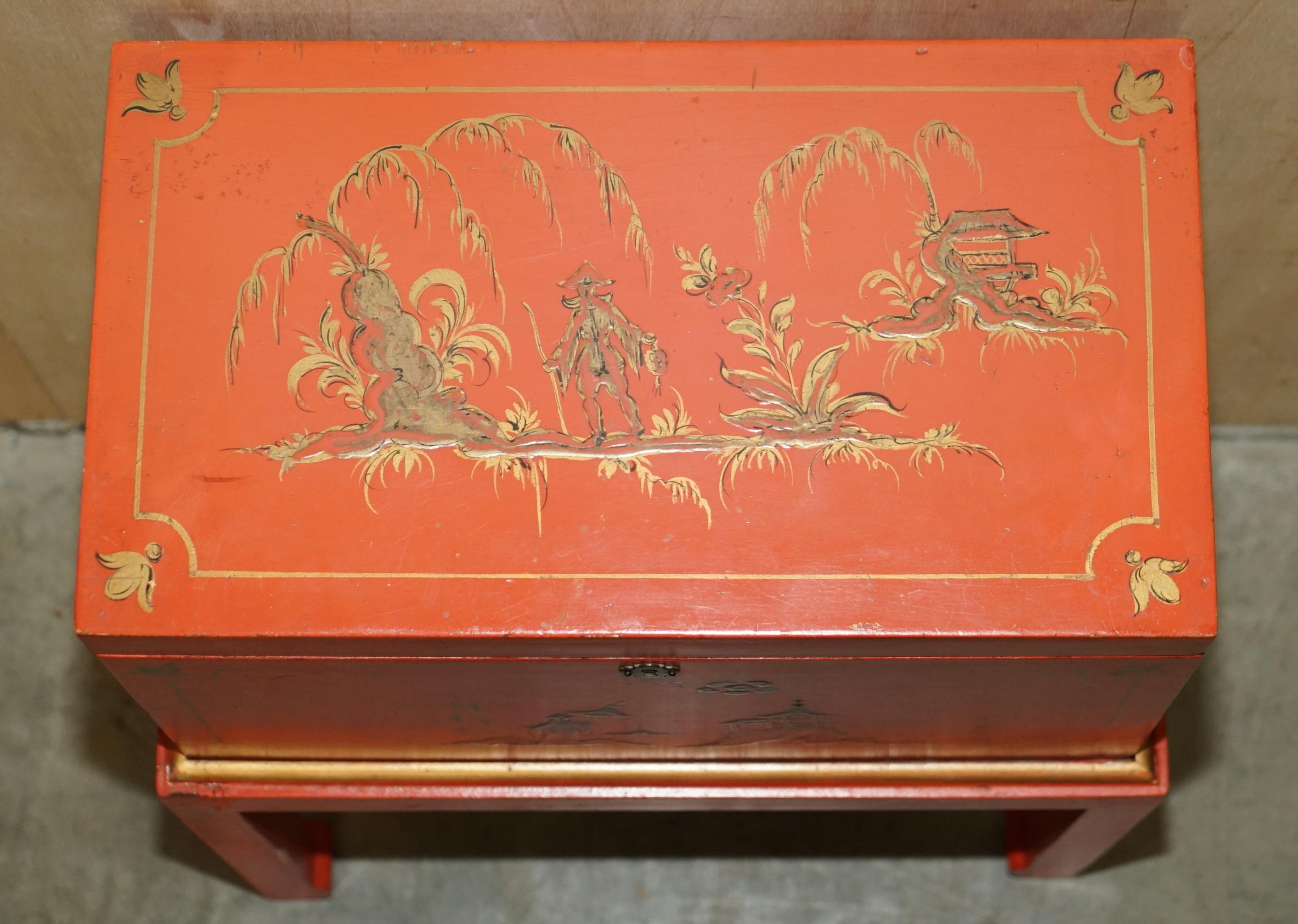 Antique Japanned Oriental Side Table Chest on Stand Hand Painted and Lacquered For Sale 4