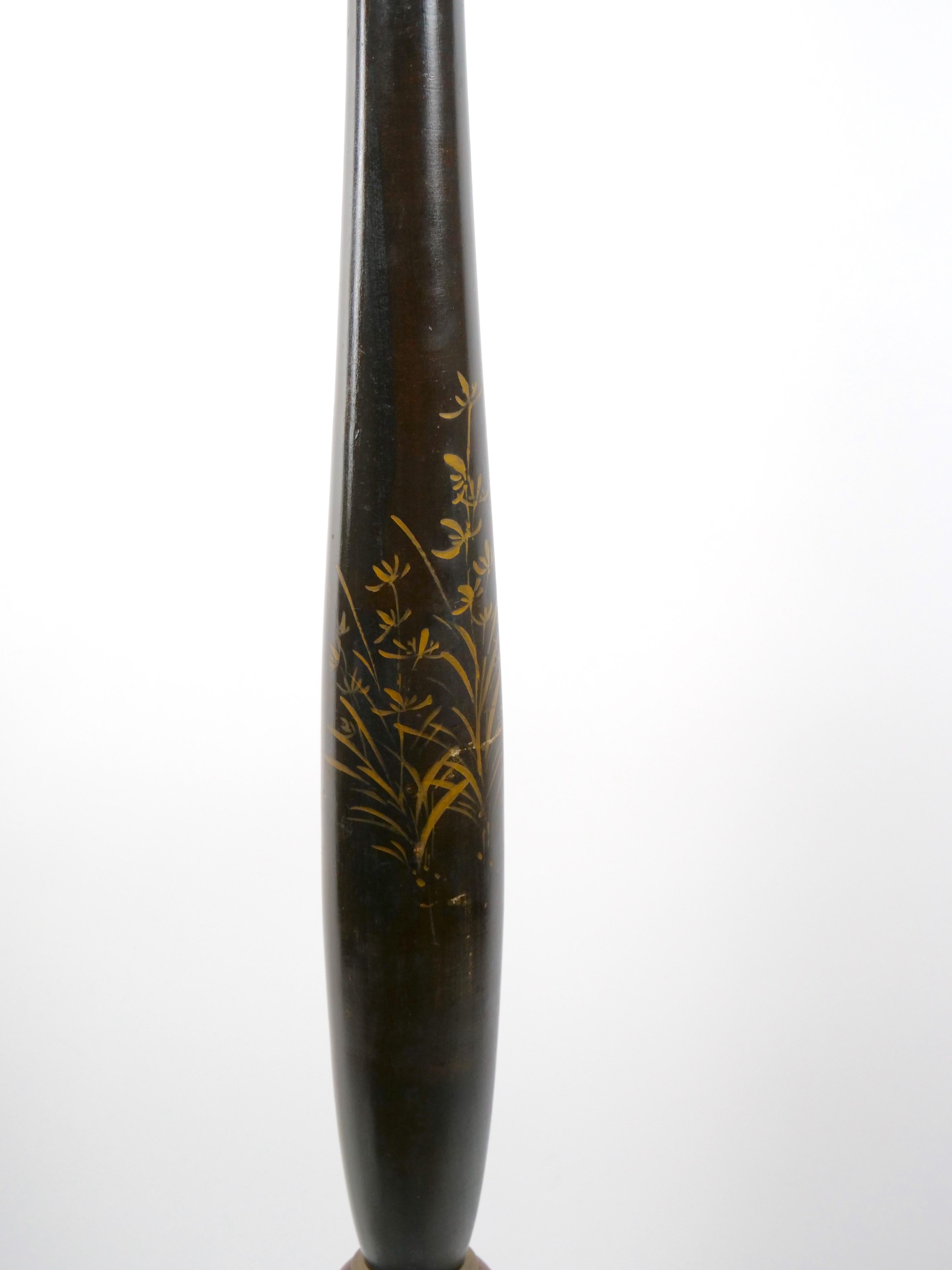Lampadaire japonais / chinoiserie ancien en bois peint à la main en vente 3