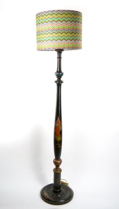 Antique Japonisme / Chinoiserie Hand-Painted Wooden Floor Lamp