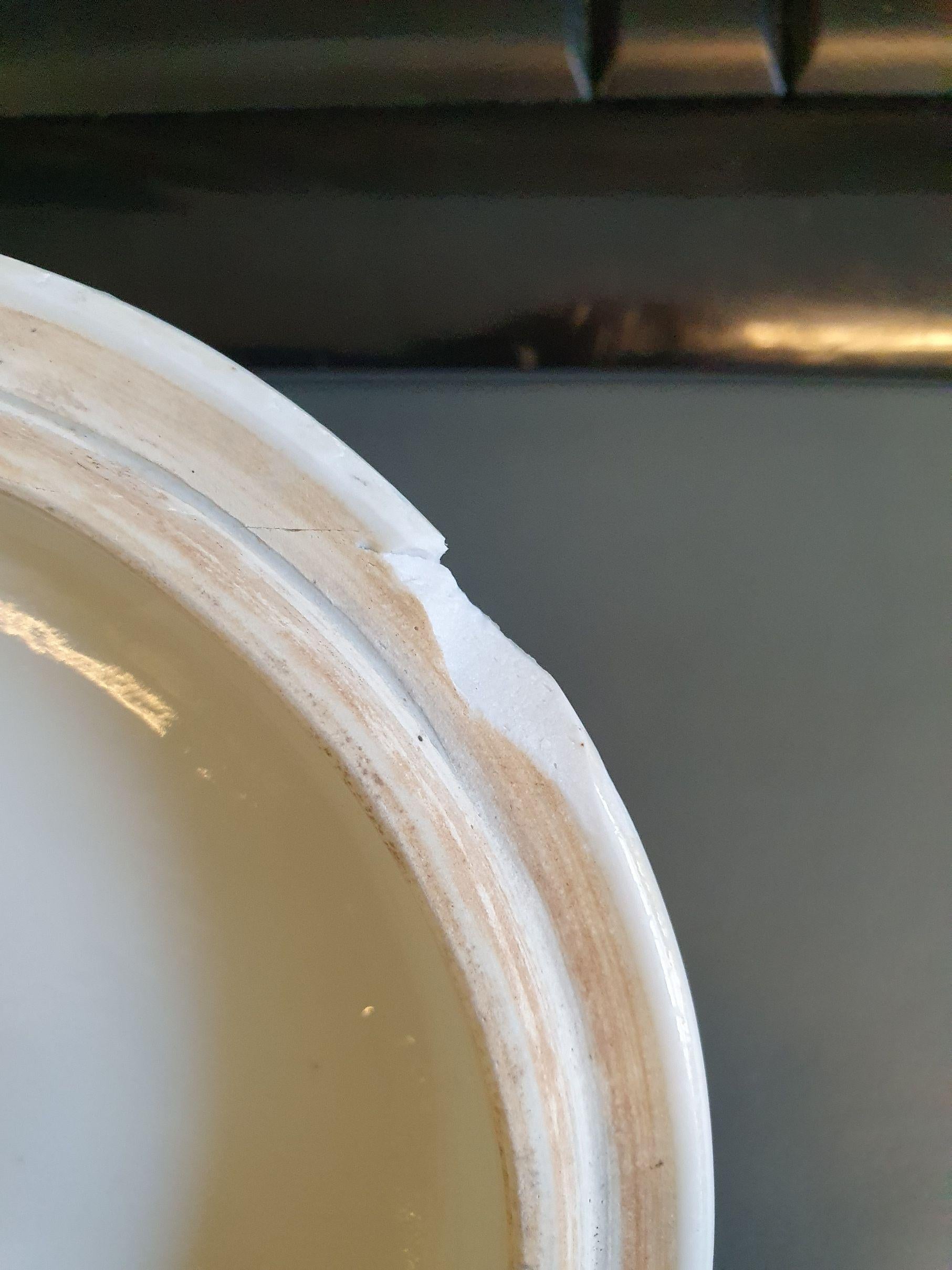 Pot ancien en porcelaine chinoise Bleu de Hue du 19ème siècle, marché vietnamien 6