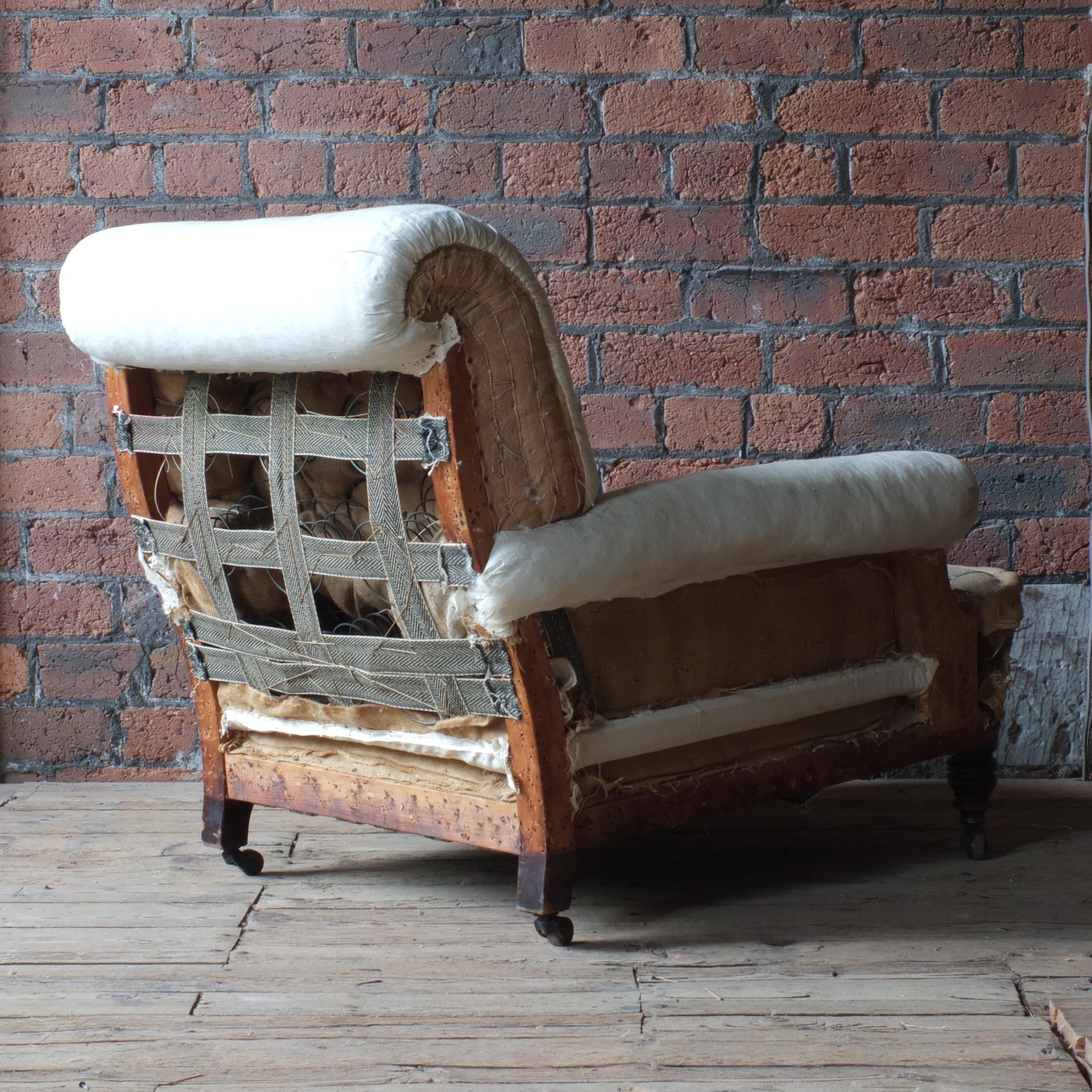 Antique Jas Shoolbred country house armchair In Good Condition In Batley, GB