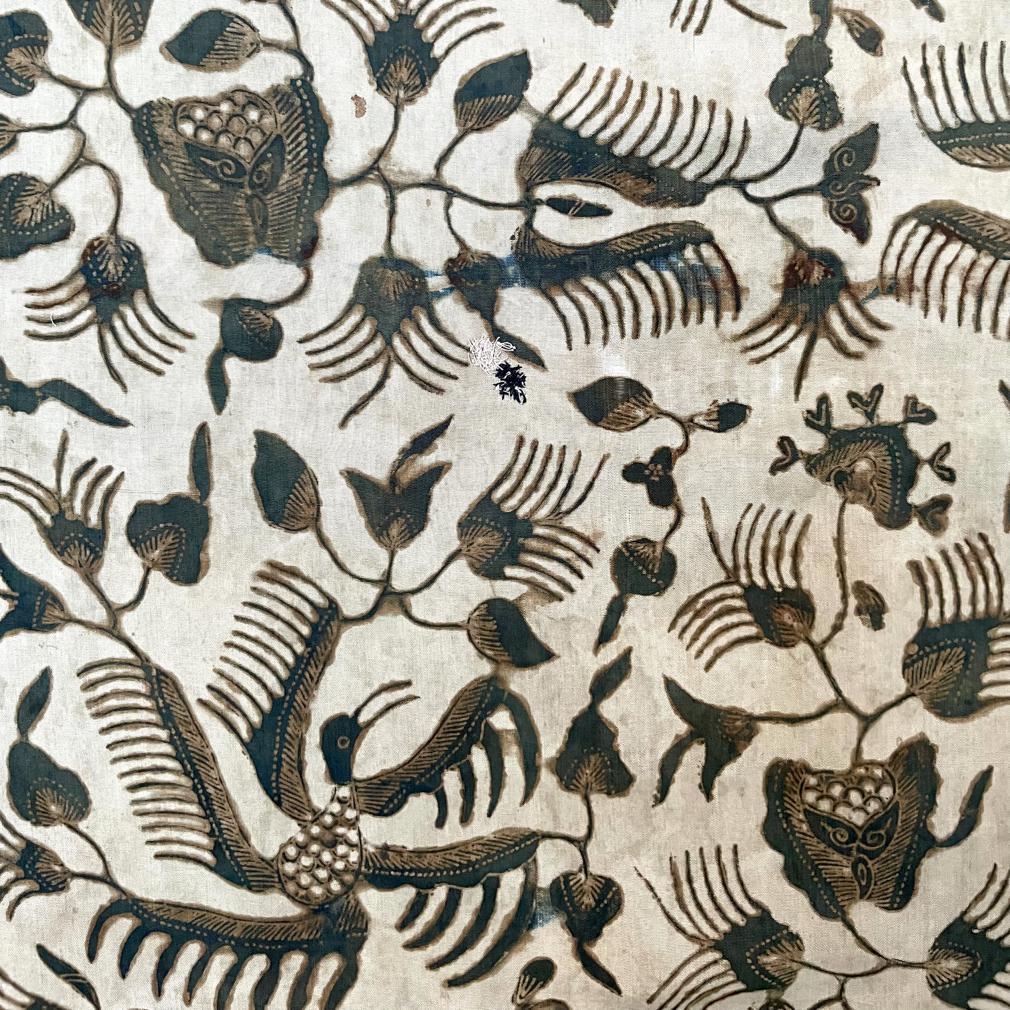 20th Century Antique Javanese Silk Batik Slendang For Sale