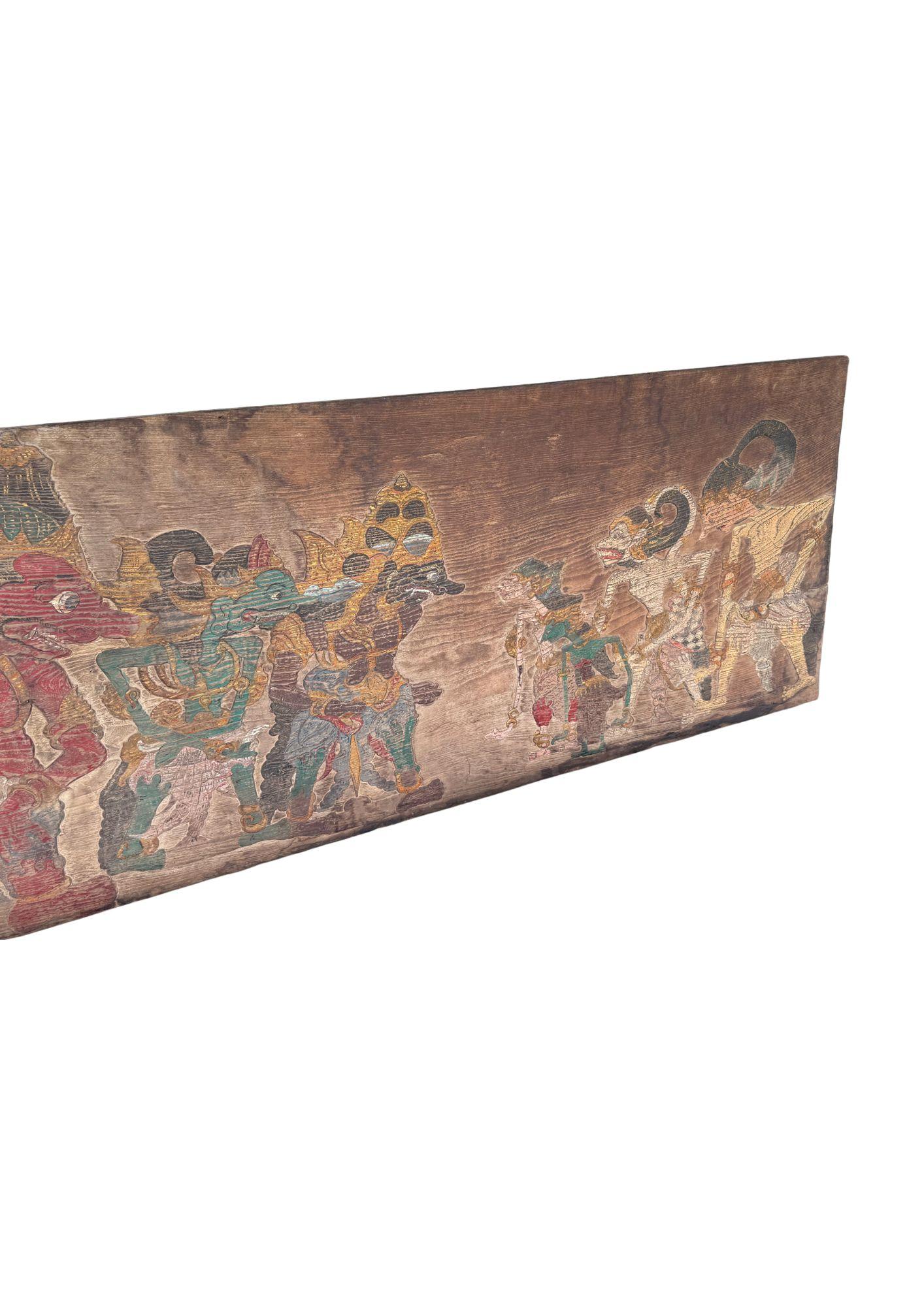 Antique Javanese Teak Wood Panel Wayang Mythology c. 1920 In Good Condition For Sale In Jimbaran, Bali