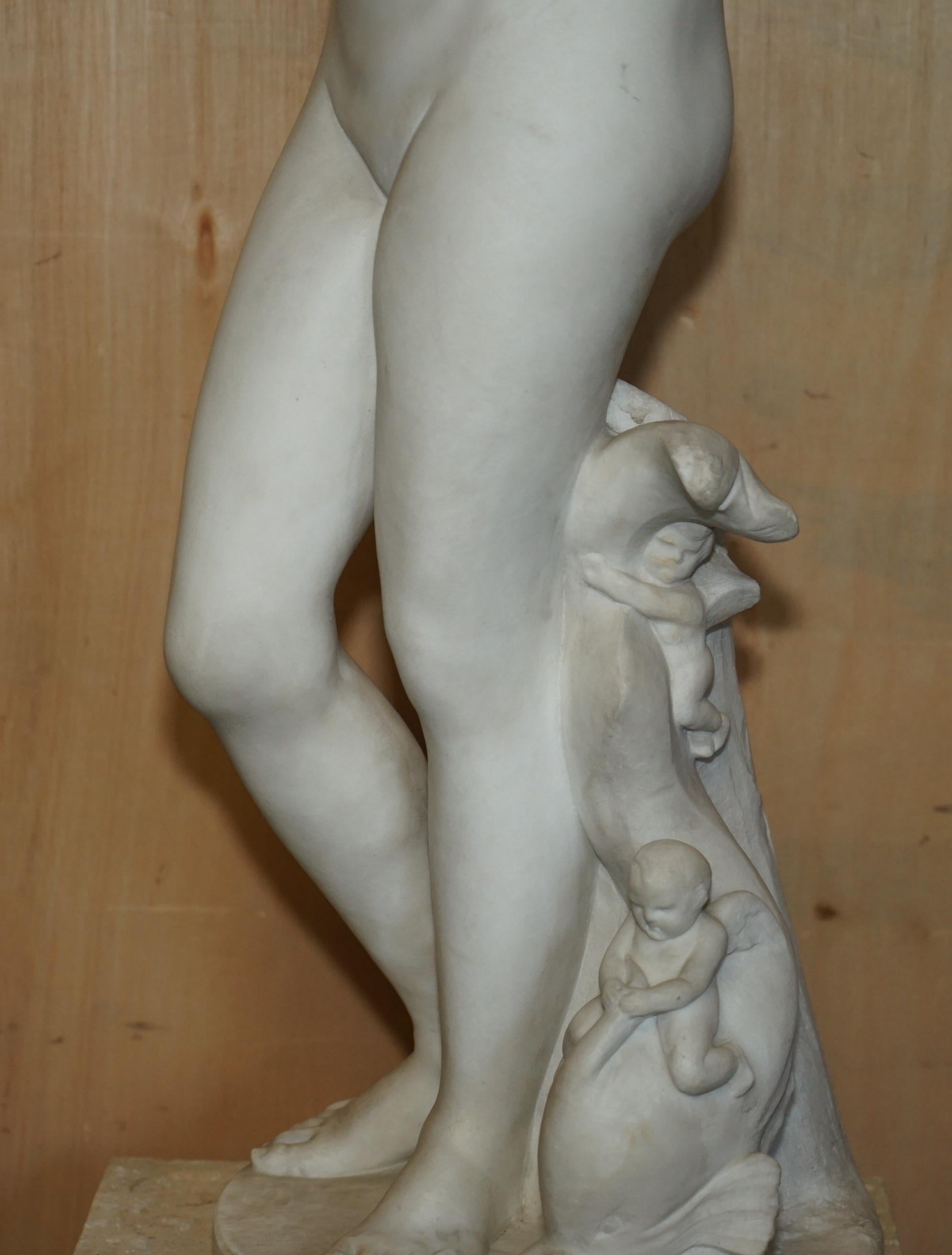 ANTIQUE JEAN- ANTOINE HOUDON SiGNED LARGE VENUS DE MILO MARBLE STATUE ON PLINTH In Good Condition For Sale In West Sussex, Pulborough