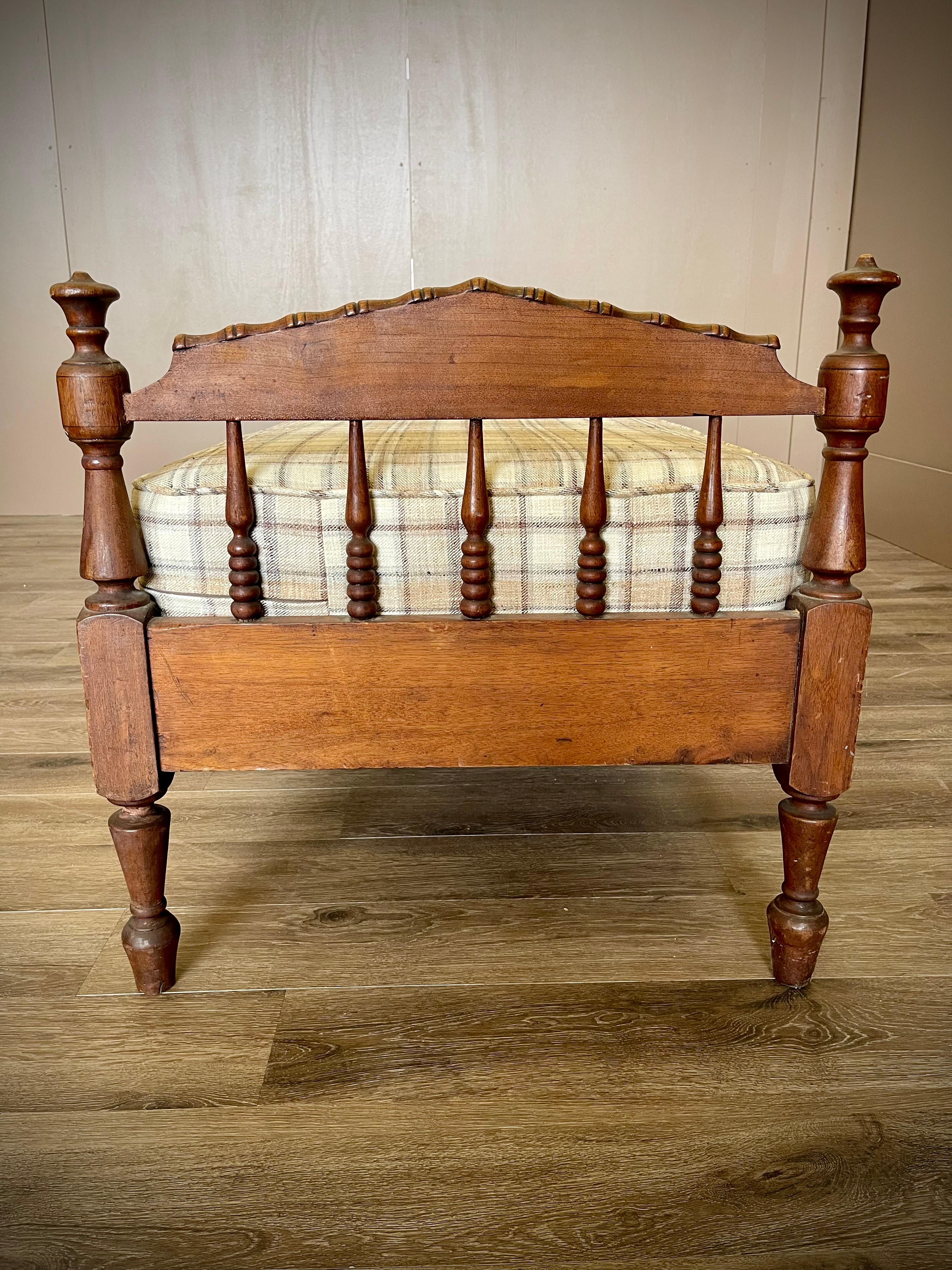 19th Century Antique Jenny Lind Spindle Daybed Bench with Neutral Plaid Upholstery