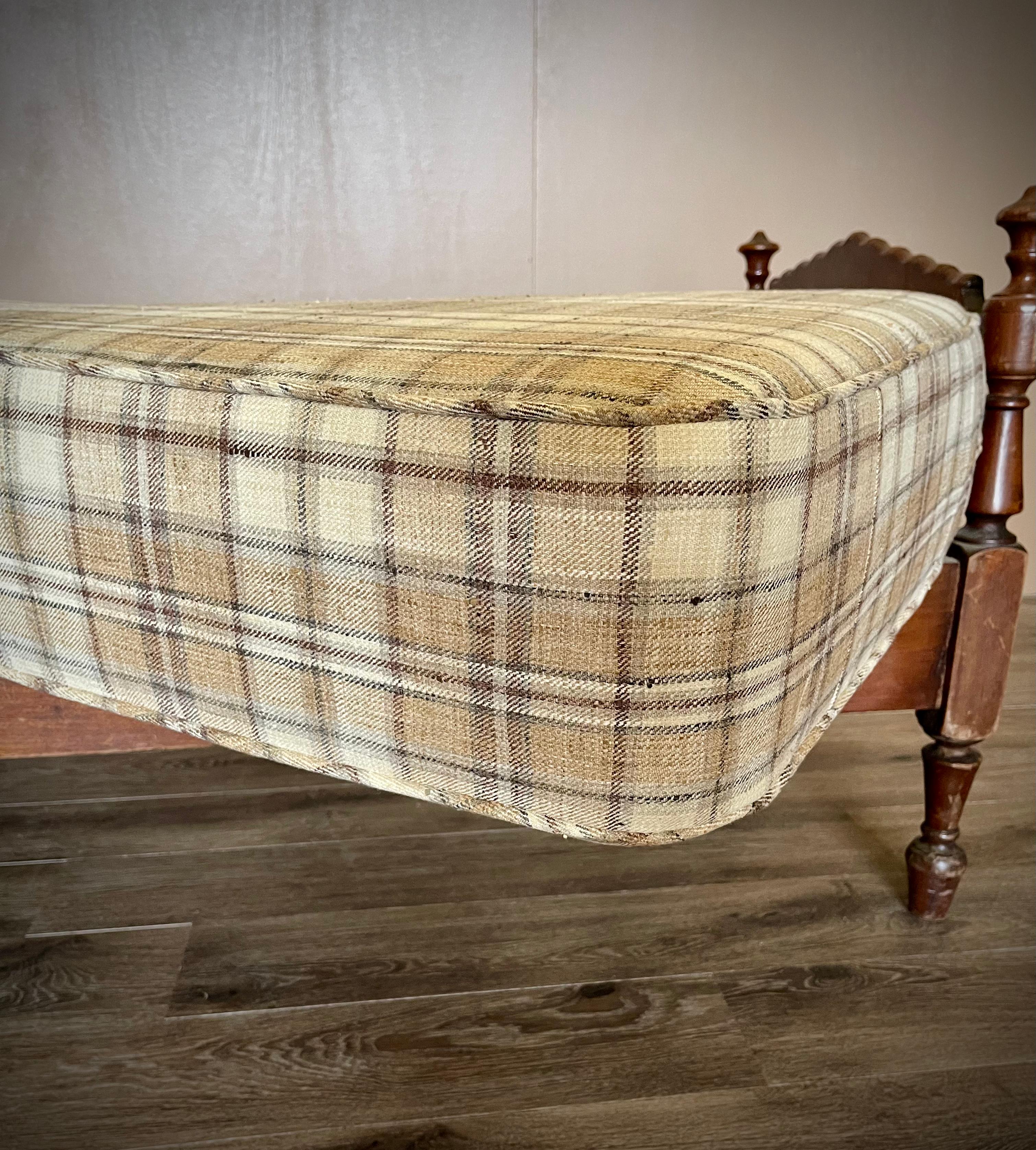 Fabric Antique Jenny Lind Spindle Daybed Bench with Neutral Plaid Upholstery For Sale