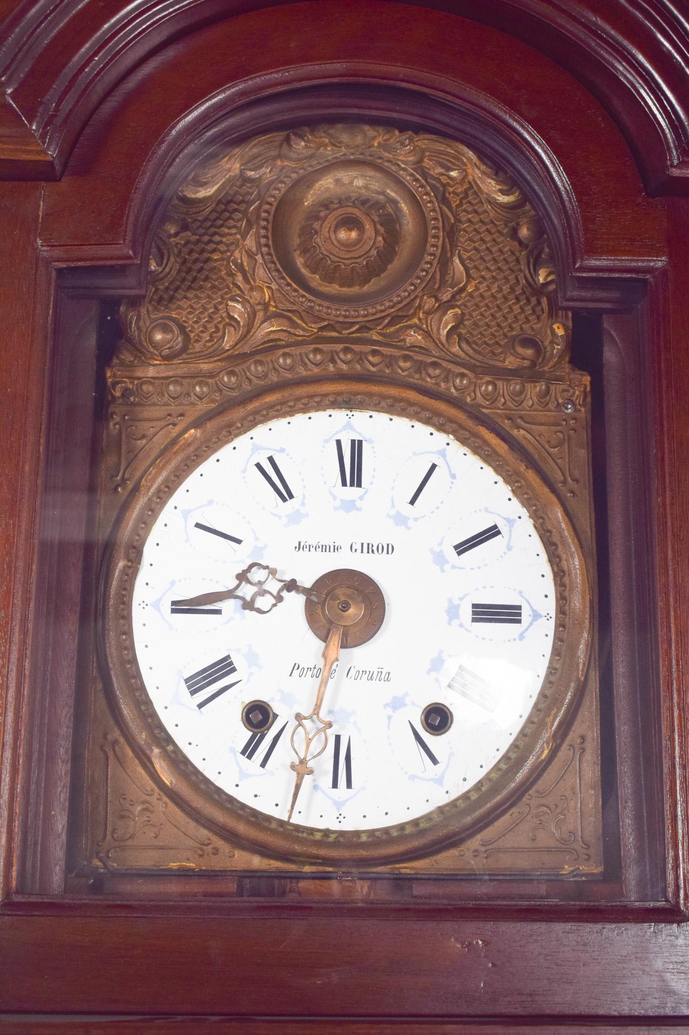 Antike Jérémie Girod Großvater Uhr Porto und Coruña (Französisch) im Angebot
