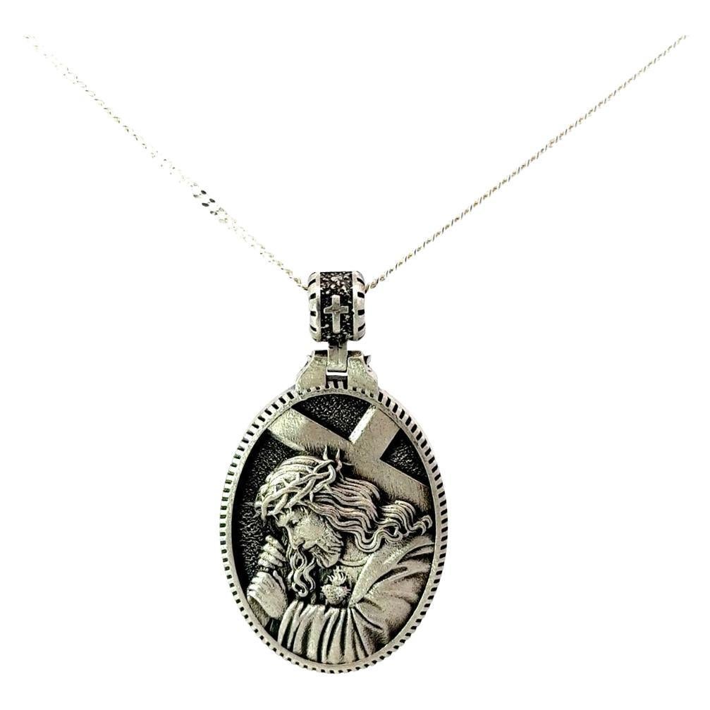 Antique Style Jesus Carrying Cross Medallion Pendant Made in 925 Sterling Silver For Sale