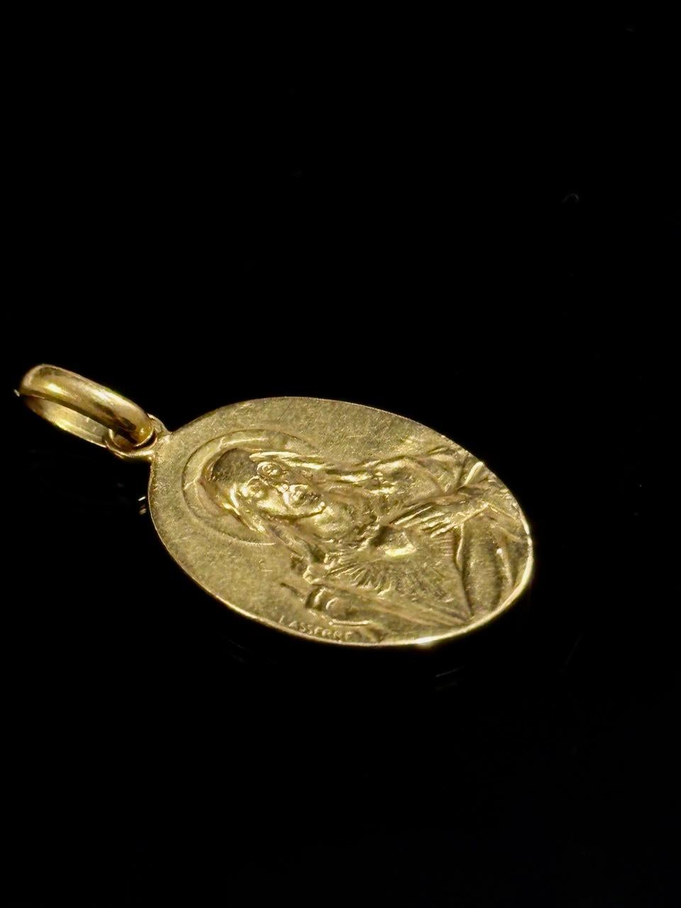 Antique Jesus Christ Virgin Mary Pendant 18 ct Yellow Gold Art Nouveau Lasserre 3