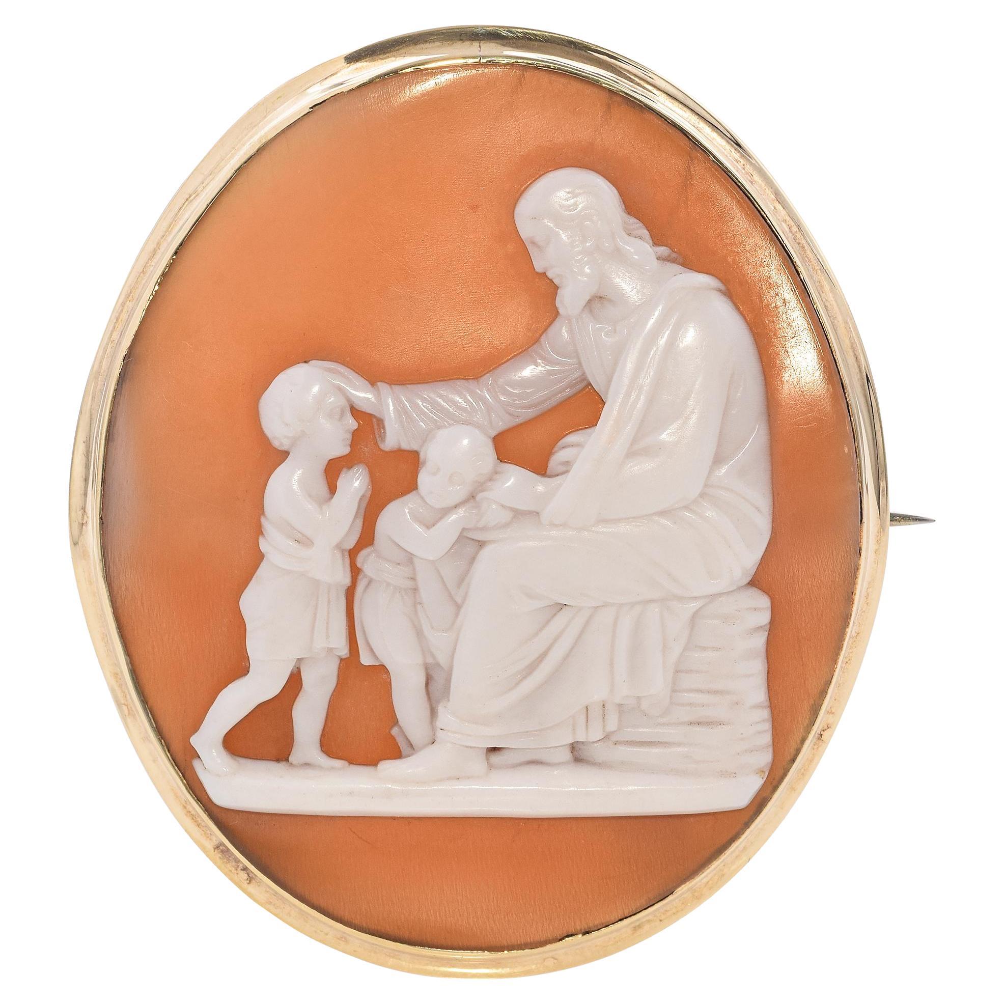 Antique Jesus with Two Children Cameo Brooch in Yellow Gold