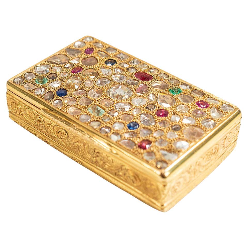 Antique 18k Gold Boxes and Cases - 64 For Sale at 1stDibs | gold pill ...