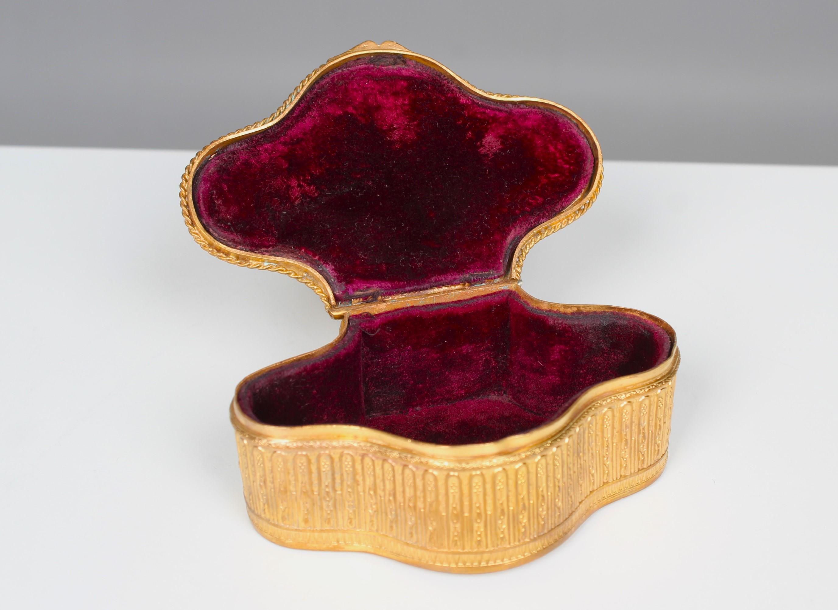 Late Victorian Antique Jewelry Box, 1880s, France, Bronze Dorée, Gilt Brass, Parisian Society For Sale