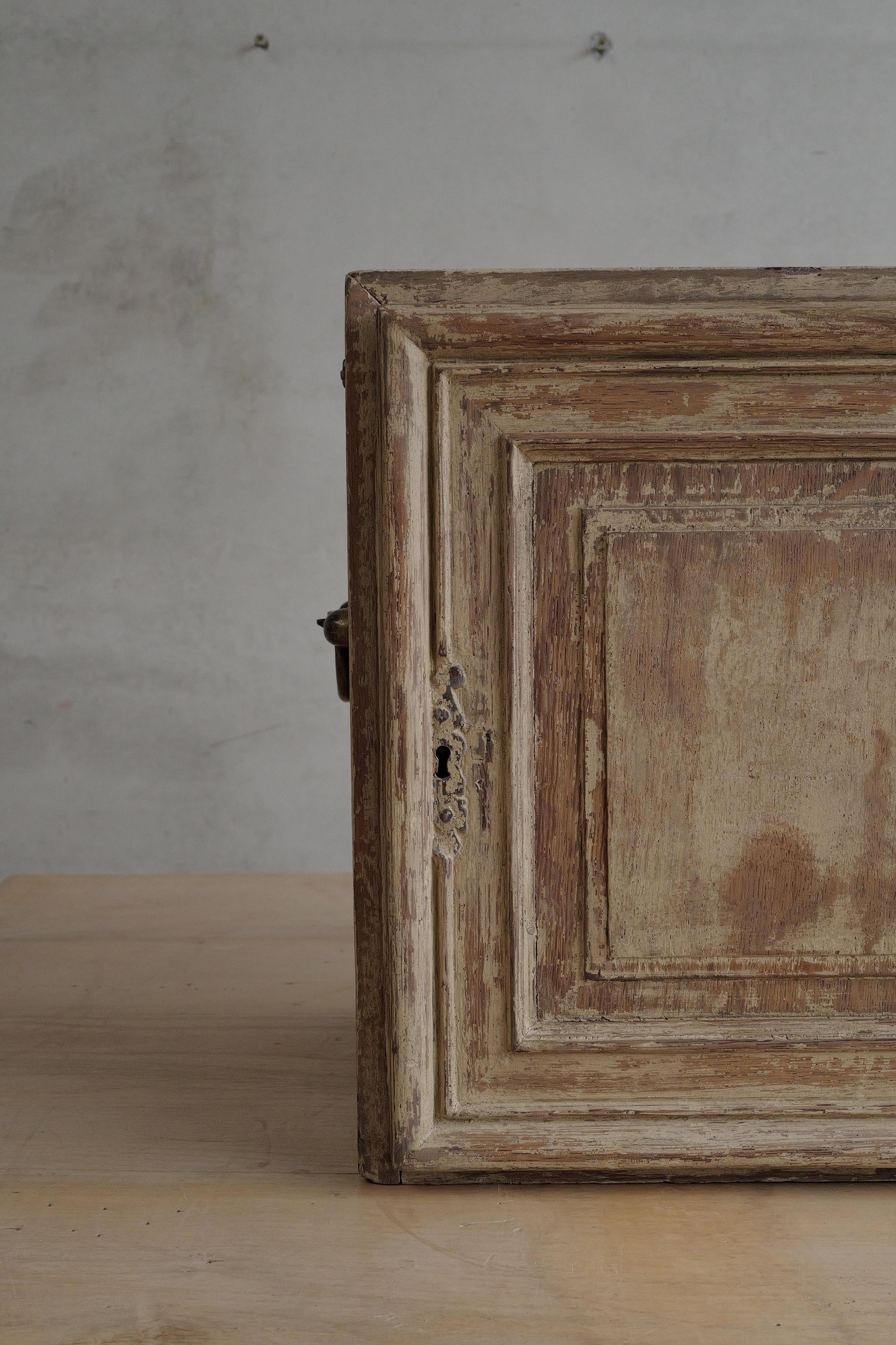 Italian Antique jewelry box 19th Century For Sale